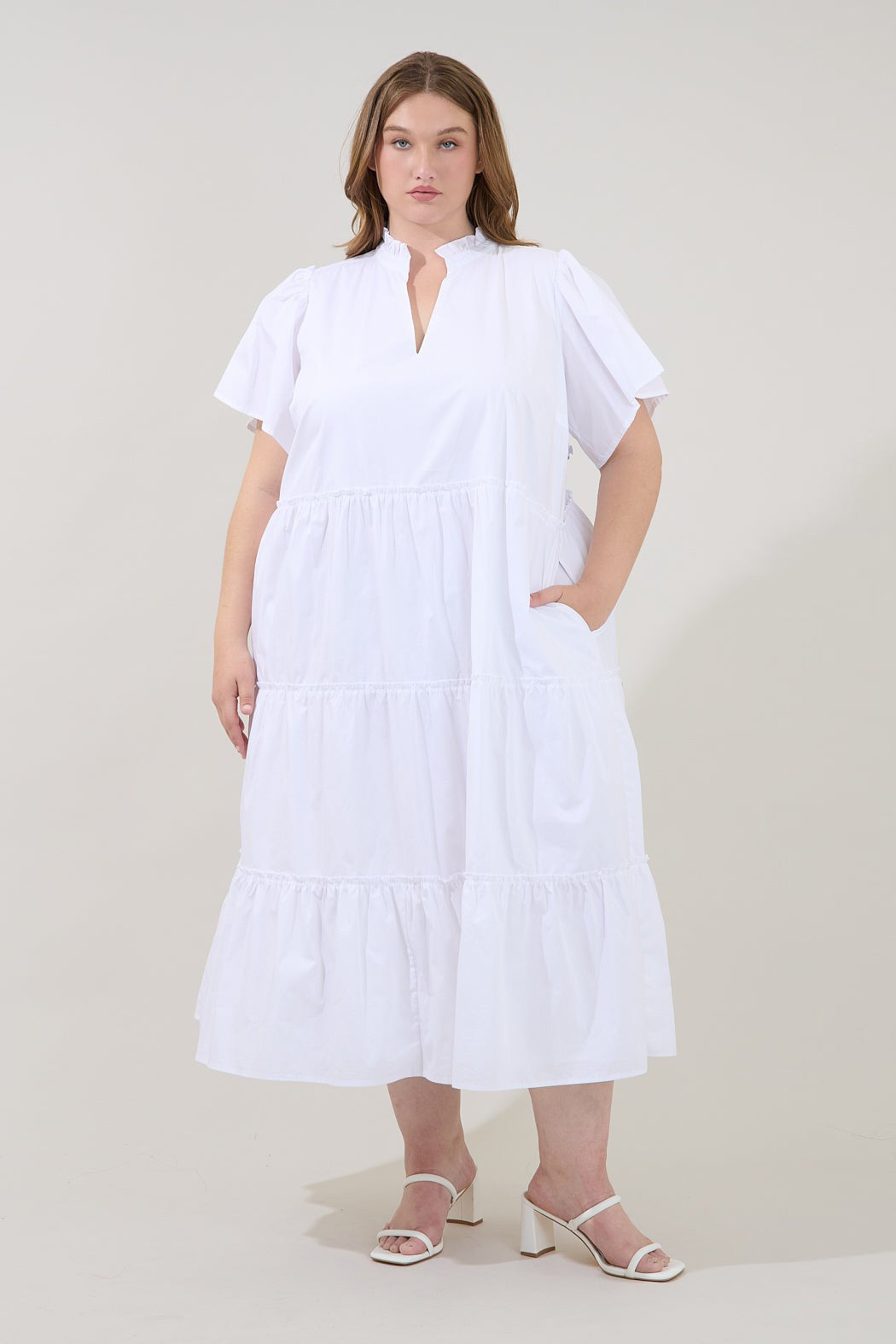 Noelle Split Neck Poplin Tiered Midi Dress Curve