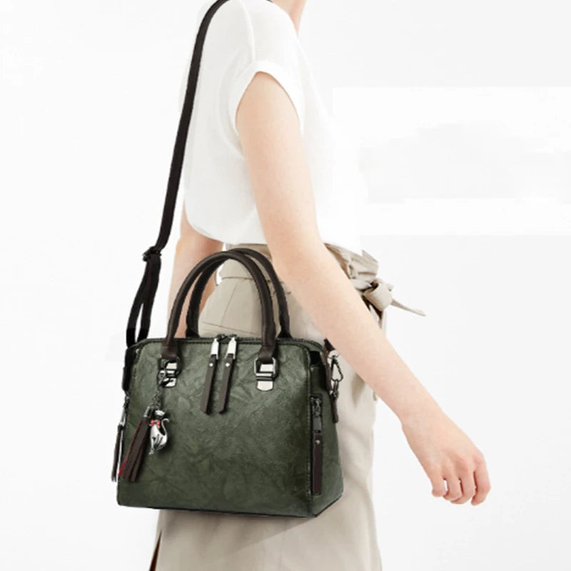 Vintage faux leather purse with tassel