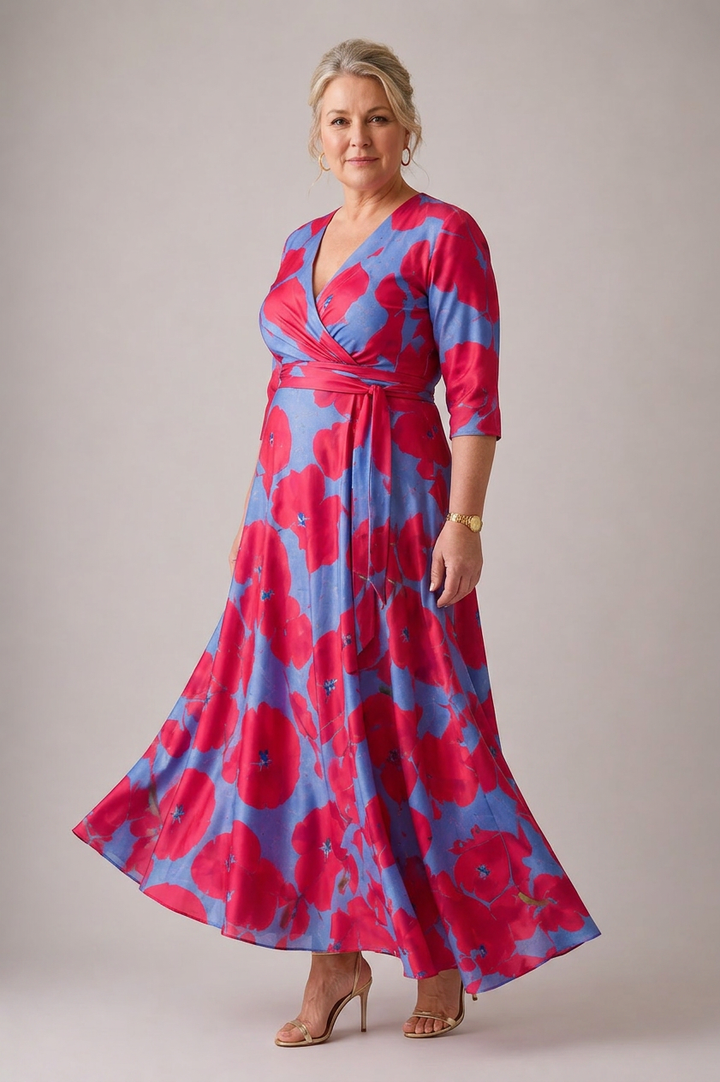 Stella &amp; Grace | Comfortable dress for every day with V-neck