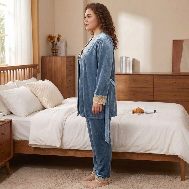 MALIA | ELEGANT BLUE VELVET LACE SLEEPWEAR SET