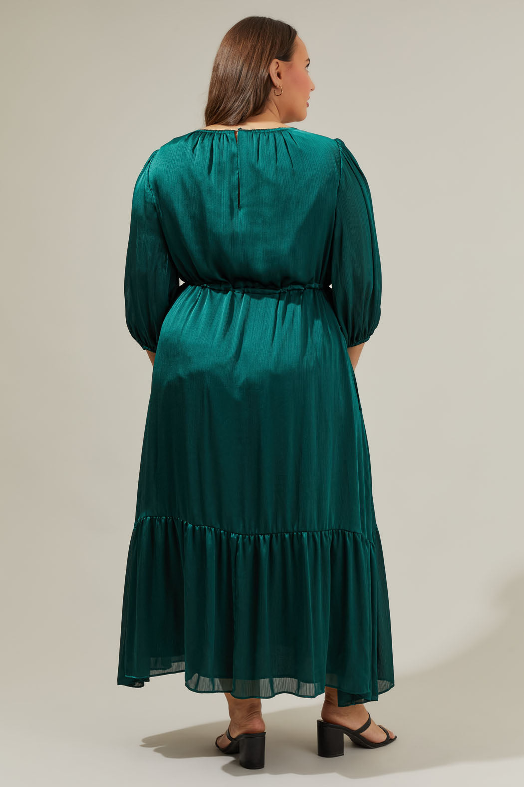 Carmine Solid Midi Dress Curve