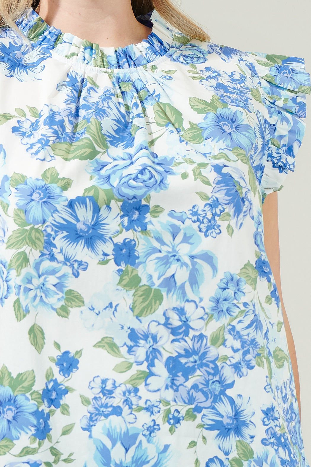 Truth Be Told Blue Floral Gabrielle Mock Neck Poplin Top Curve