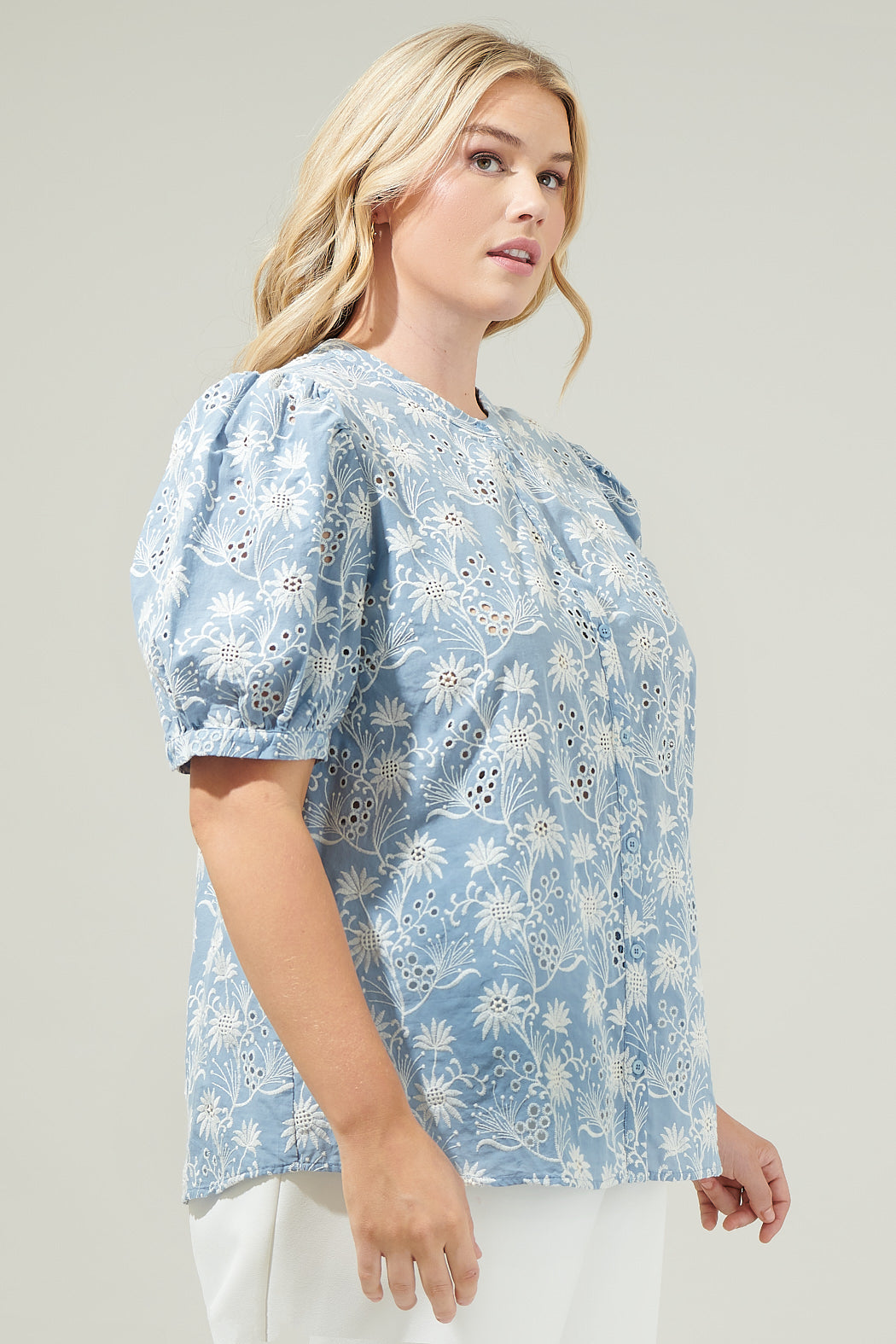 Moonflower Eyelet Button Down Blouse Curve