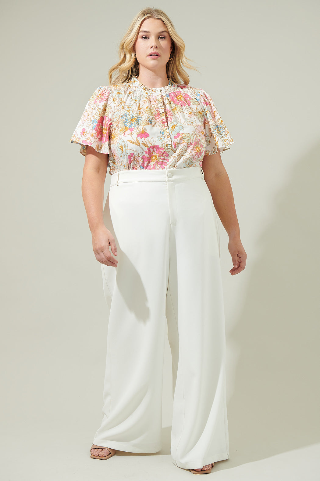 Day Lily Floral Ruffle Blouse Curve