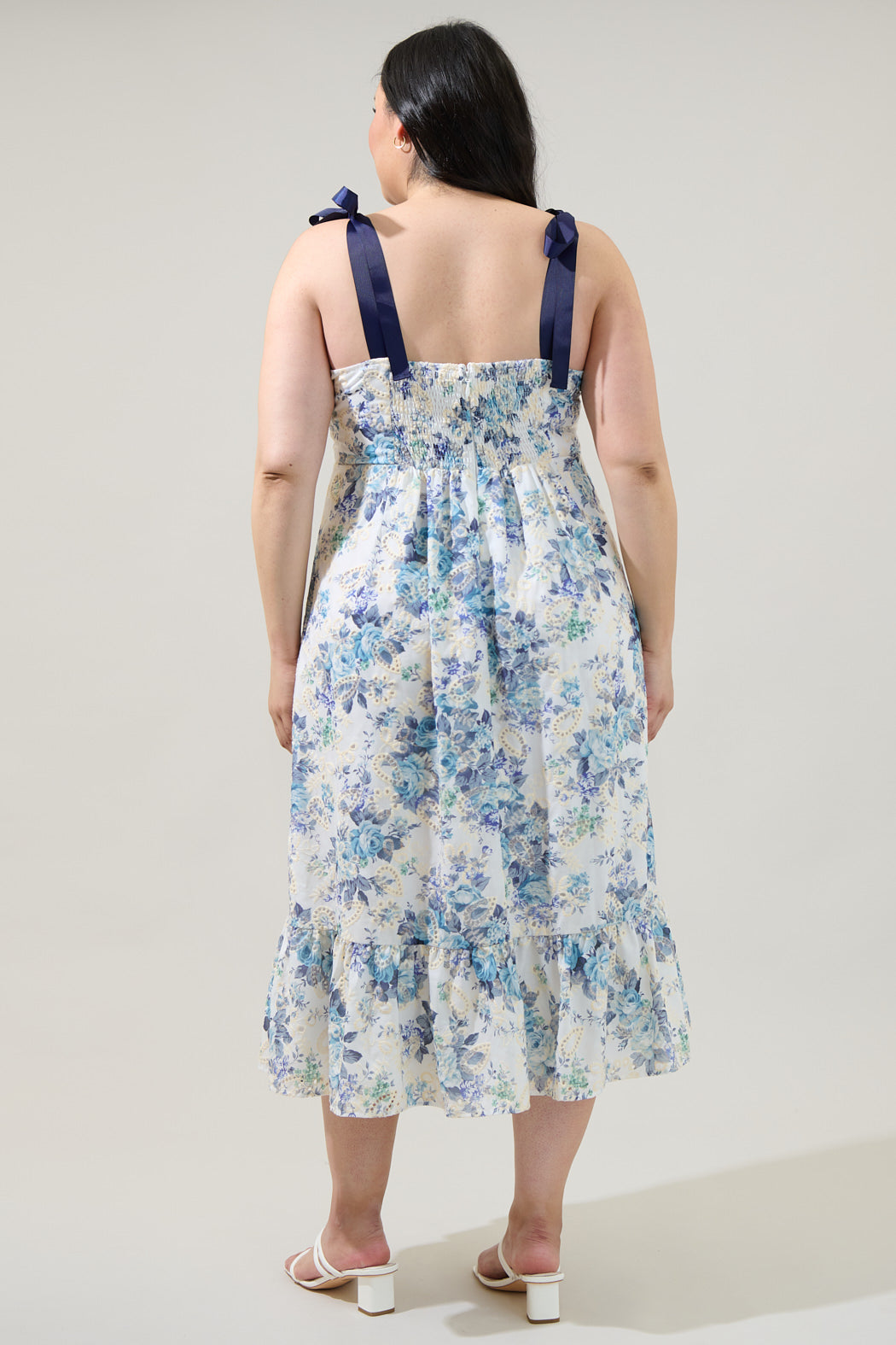 Majesty Floral Villa Garden Eyelet Midi Dress Curve