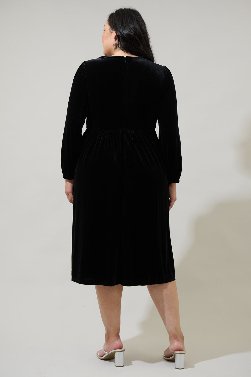 Jena Glow Bow Velvet Midi Dress Curve