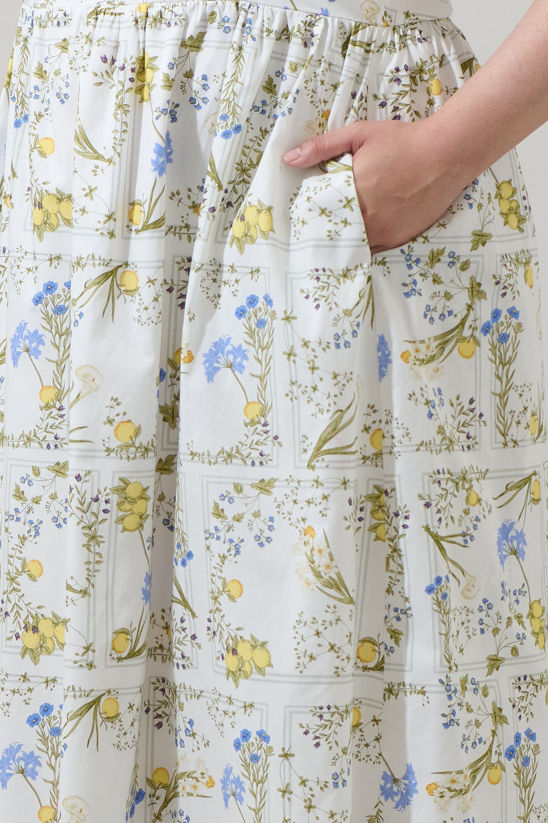 Cecily Floral Alessi Puff Sleeve Midi Dress Curve