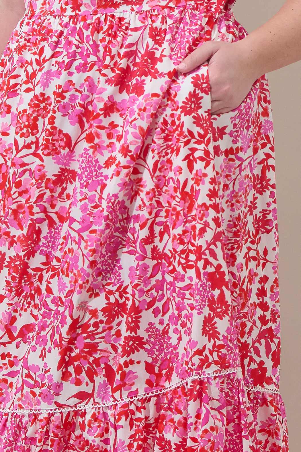 Reidy Floral Mawar Ruffle Maxi Dress Curve