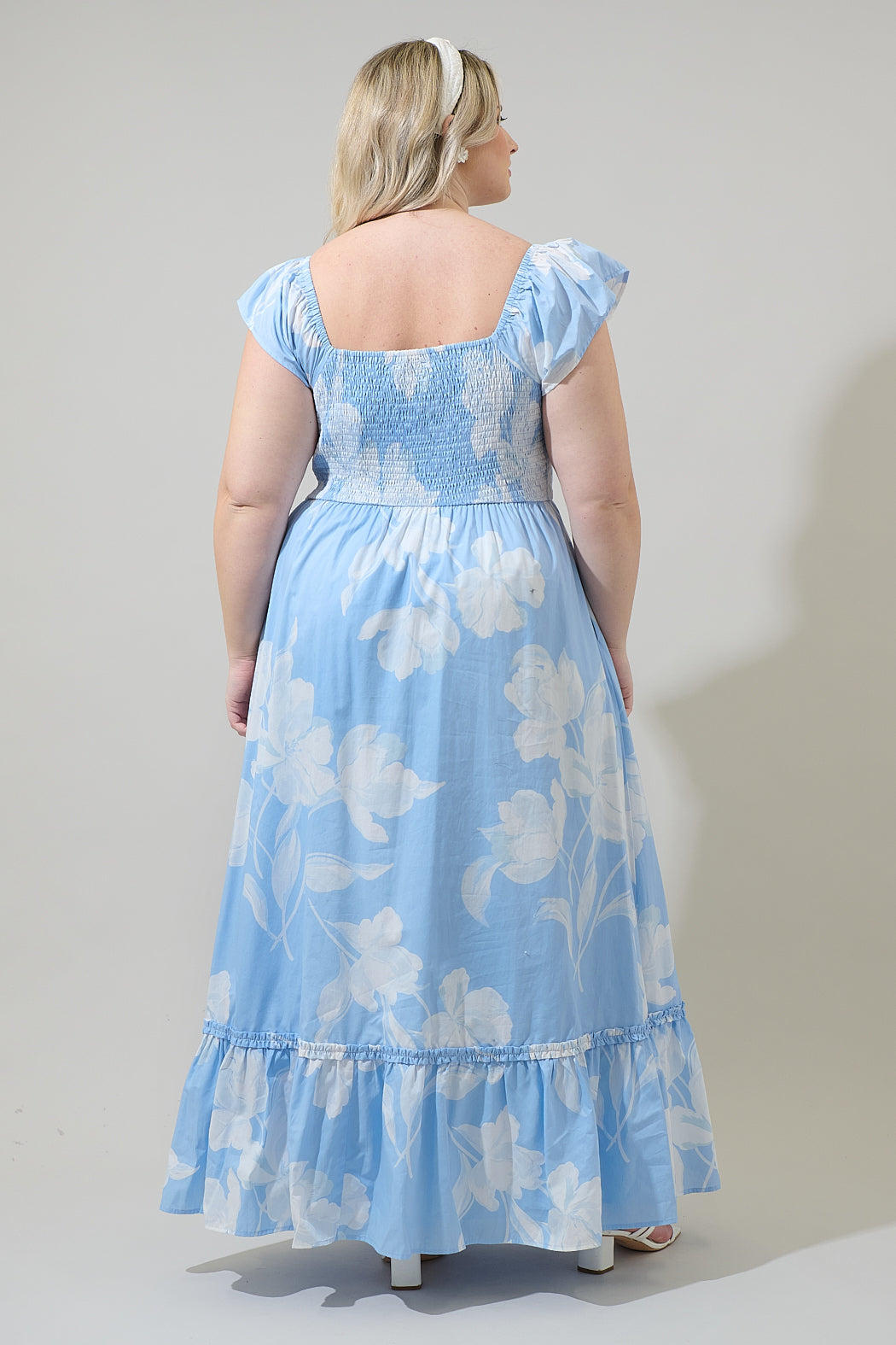 Afina Floral Mazy Smocked Maxi Dress Curve