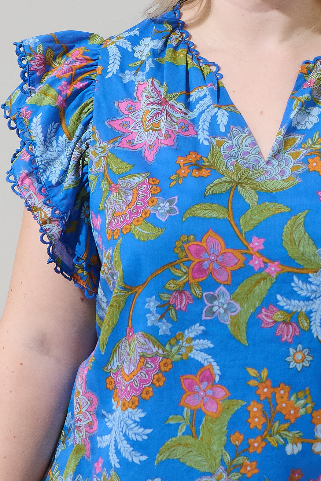 Sunlit Floral Ema Ruffle Top Curve