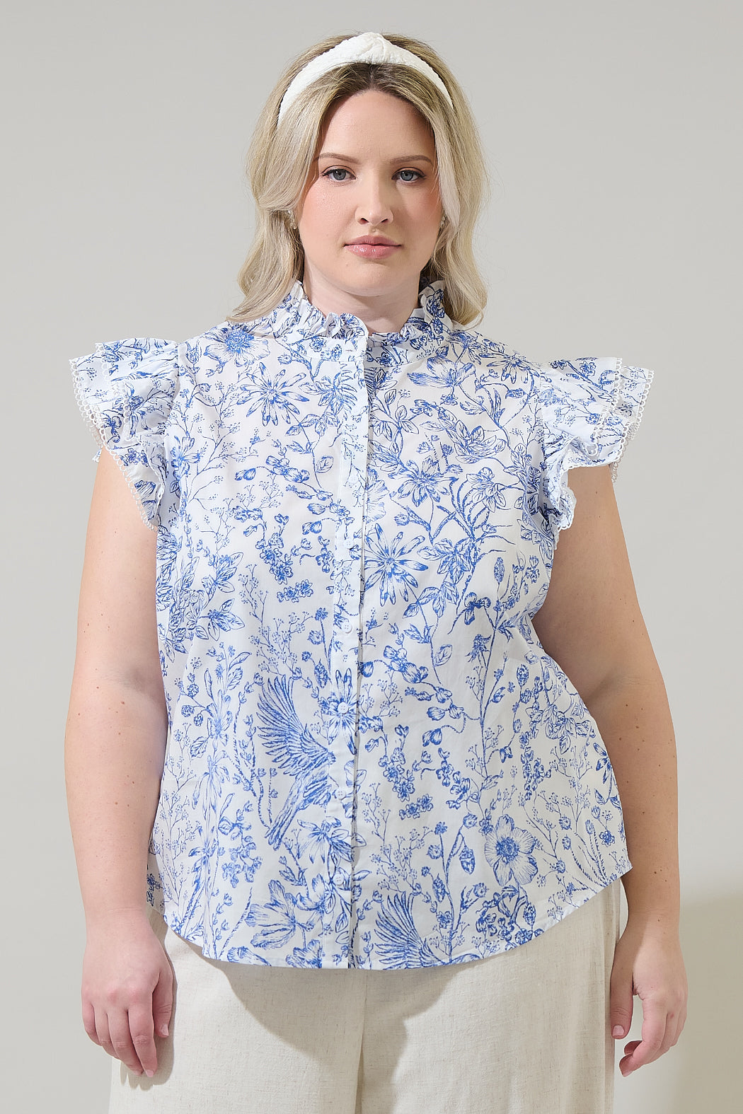 Eve Floral Dacey Button Up Top Curve