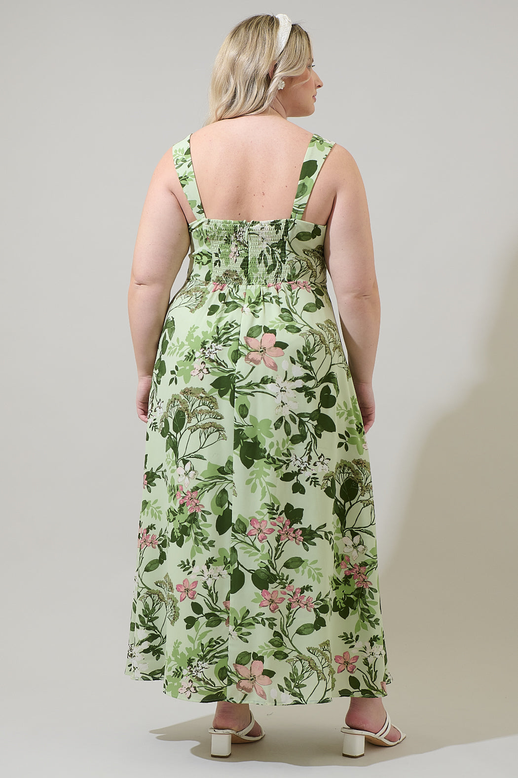 Zane Floral Bary Smocked Maxi Dress Curve