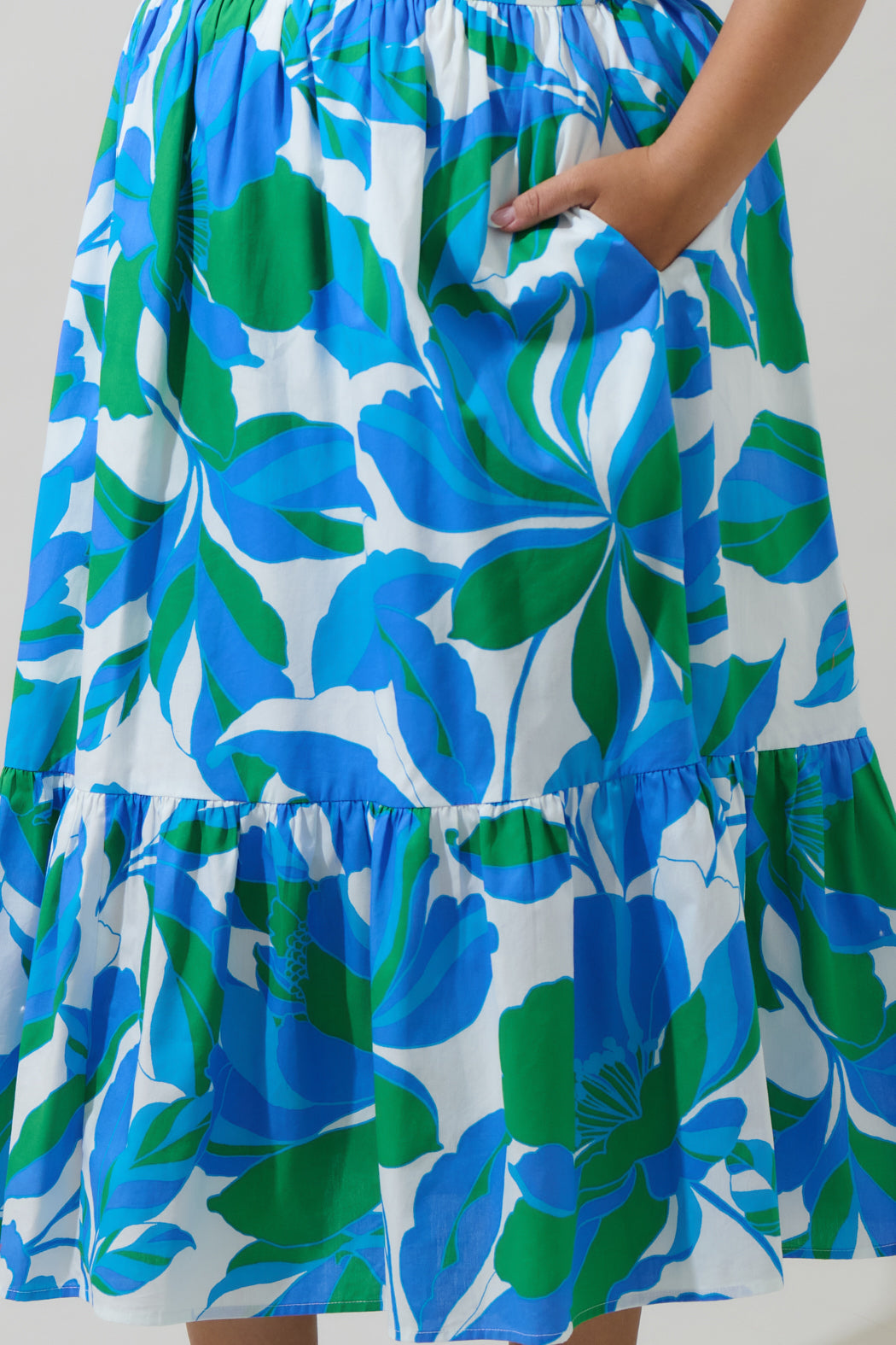 Pansie Floral Alara Ruffle Midi Dress Curve