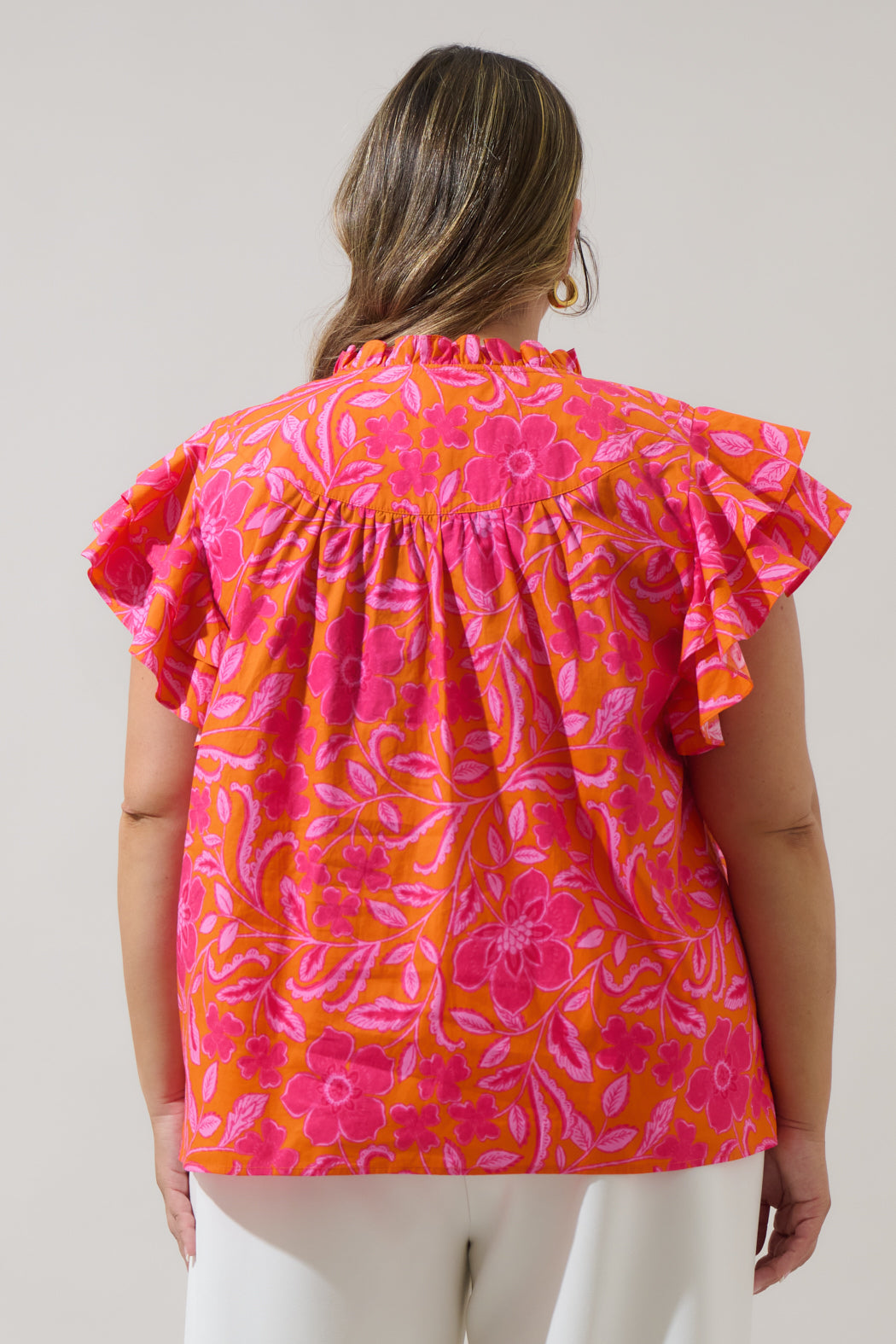 Rea Floral Emery Split Neck Top Curve
