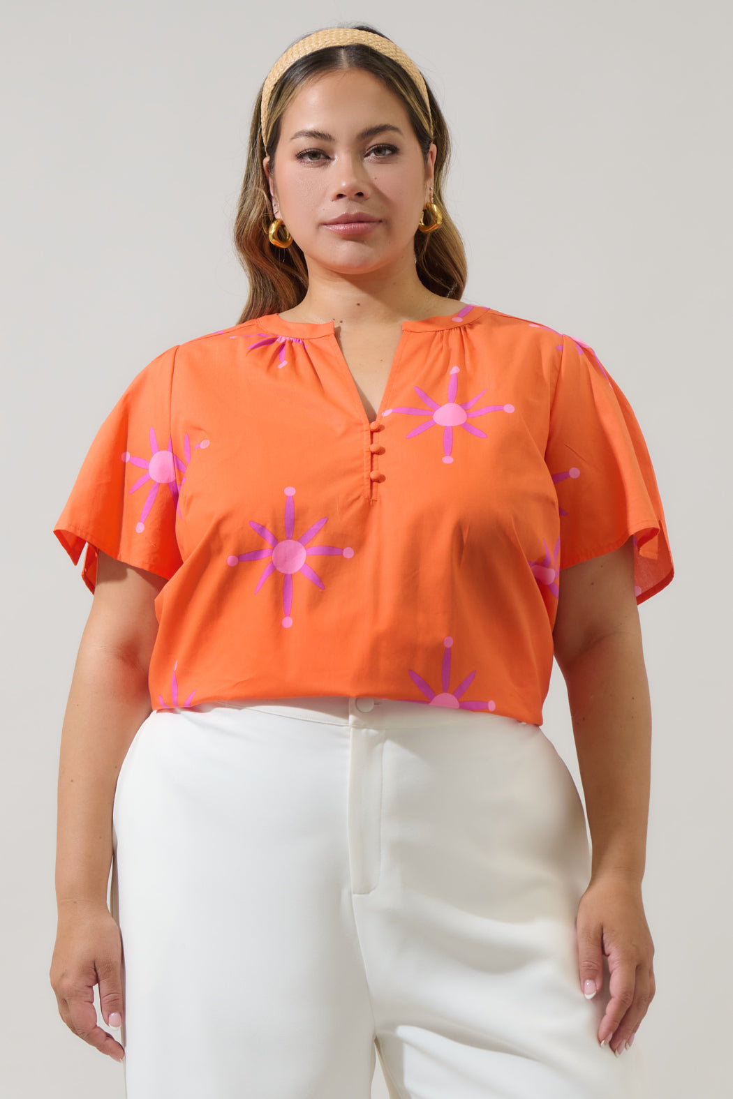 Karani Starburst Xoey Split Neck Top Curve