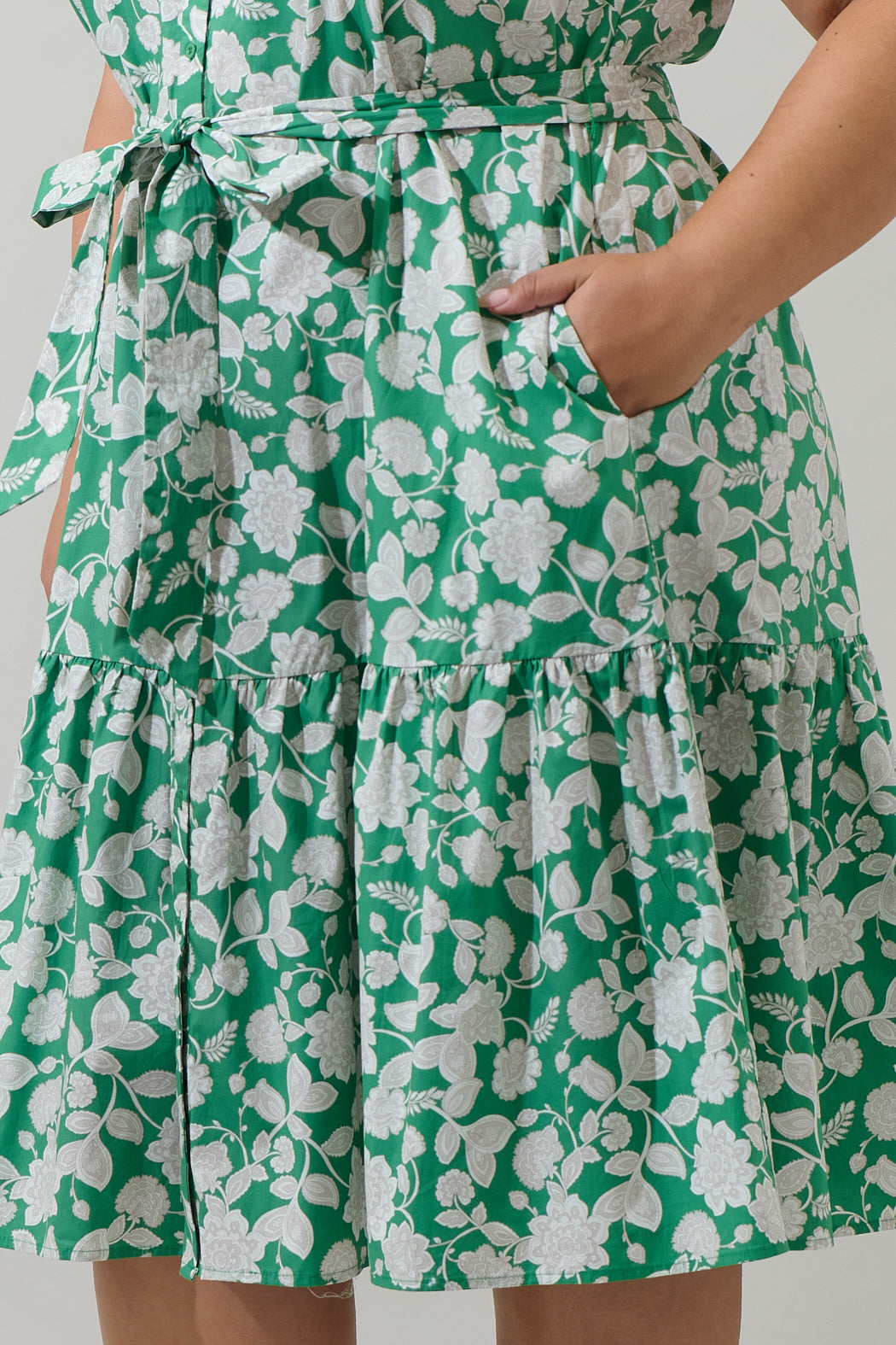Baxley Floral Charlotte Button Midi Dress Curve