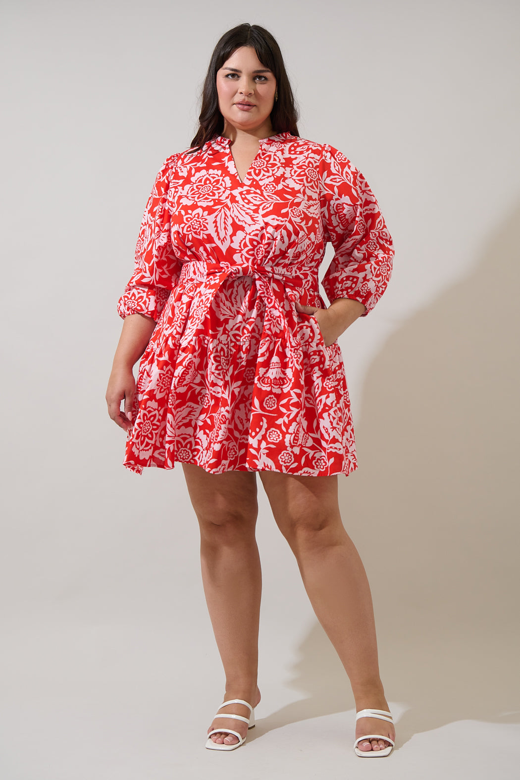 Hazen Floral Leola Shift Mini Dress Curve