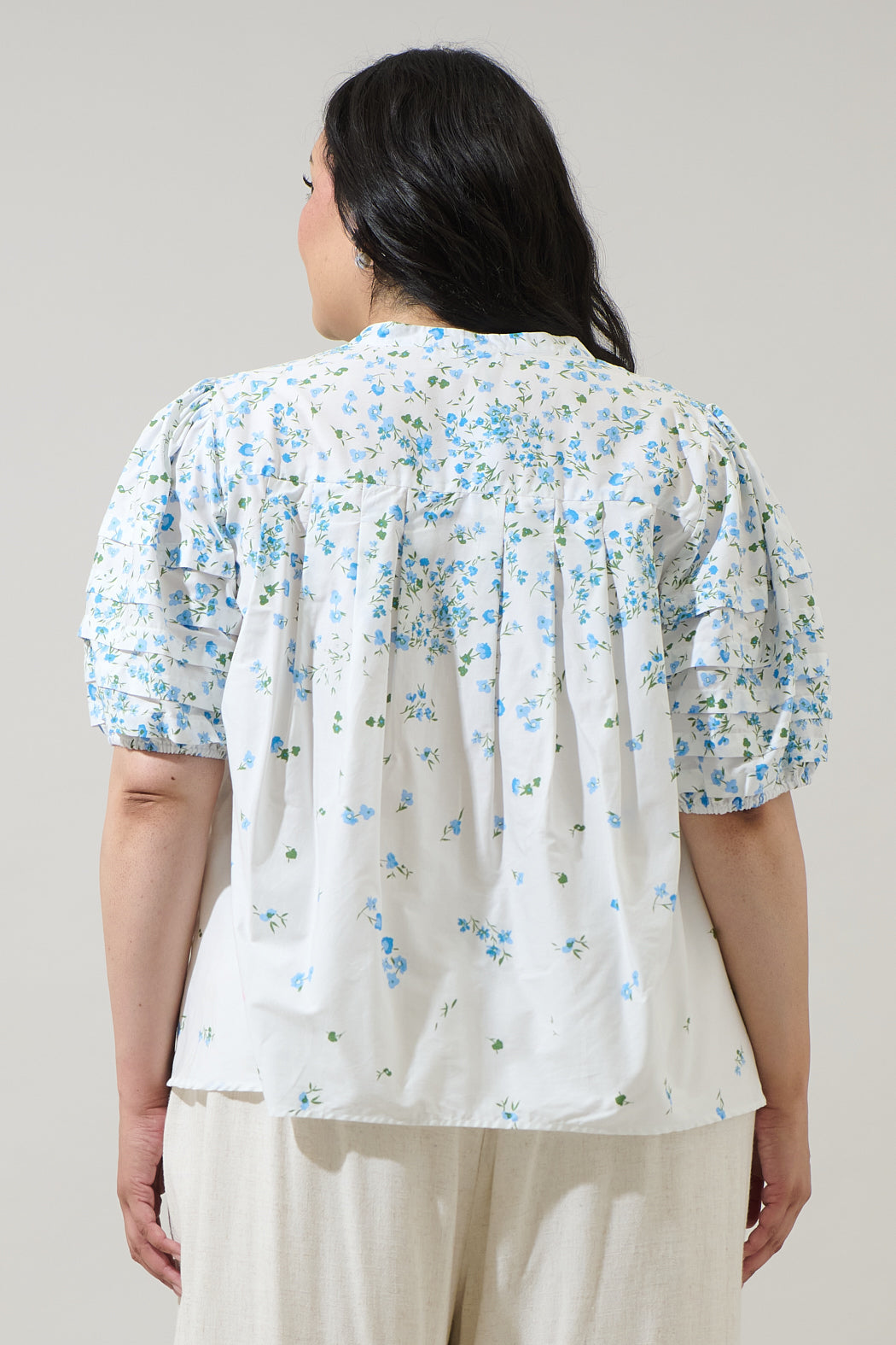 Miley Floral Court Button Down Top Curve
