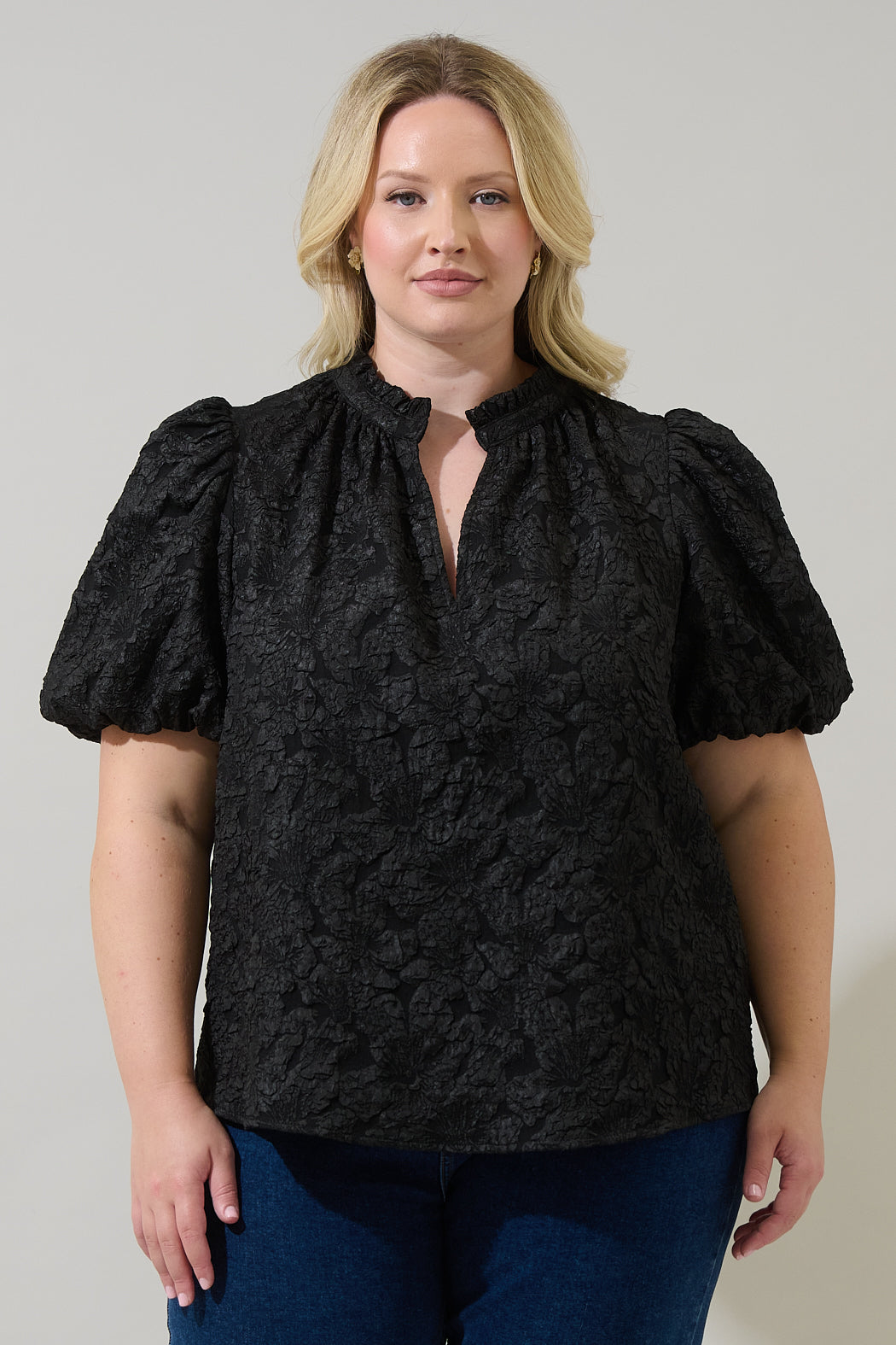 Arielle Jacquard Split Neck Top Curve