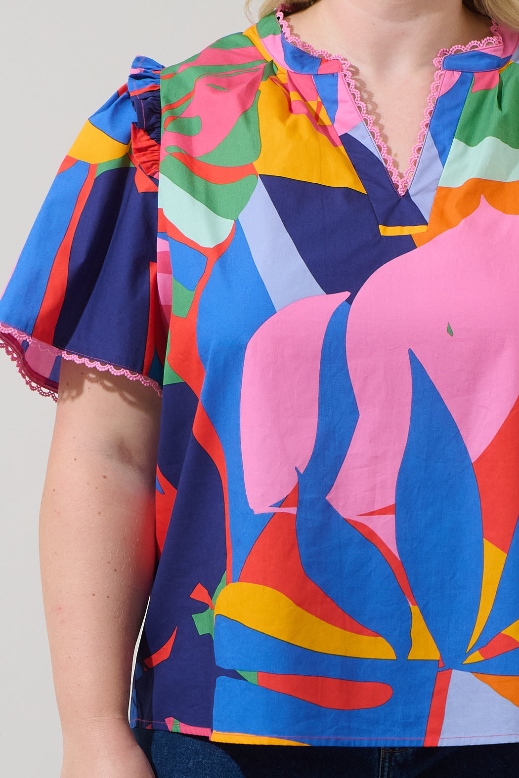 Chroma Abstract Winslet Ruffle Top Curve
