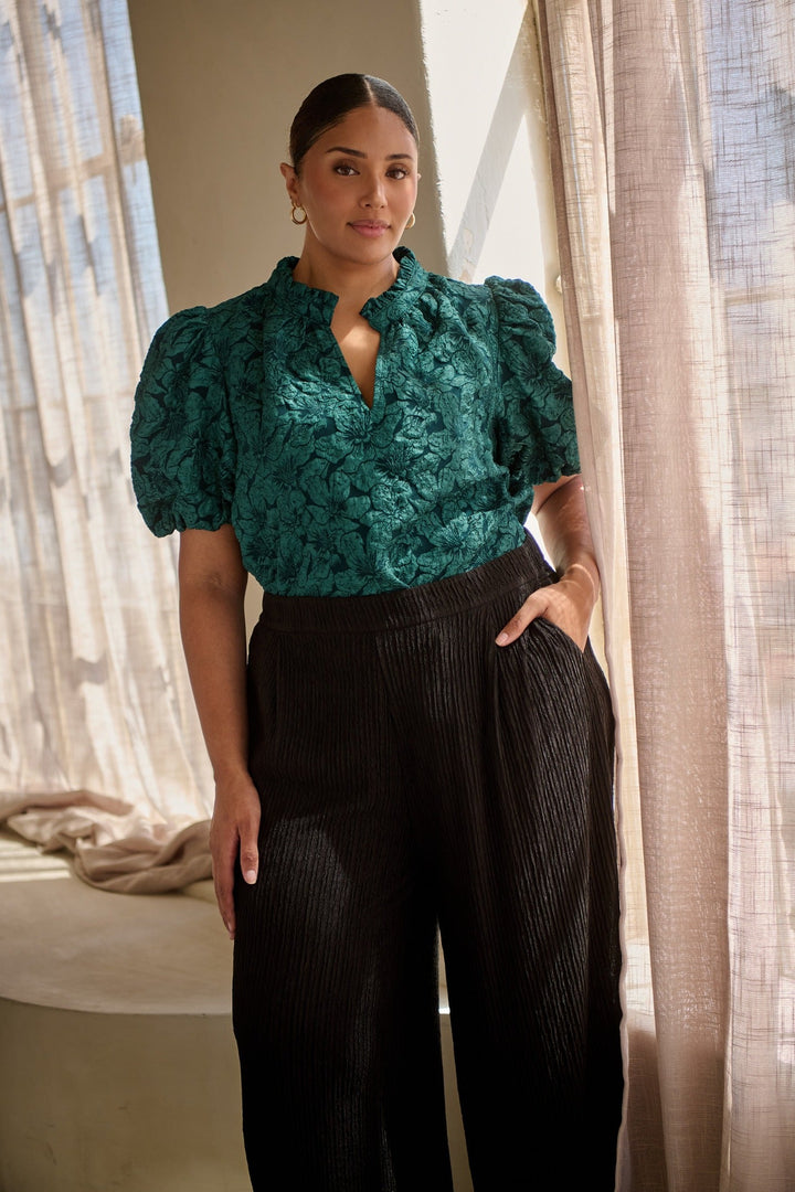 Arielle Jacquard Split Neck Top Curve