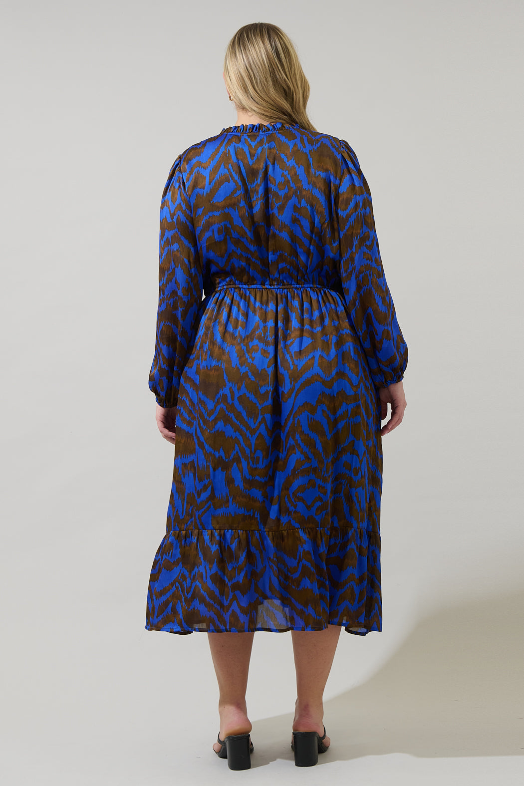 Krista Abstract Fabiola Split Neck Midi Dress Curve