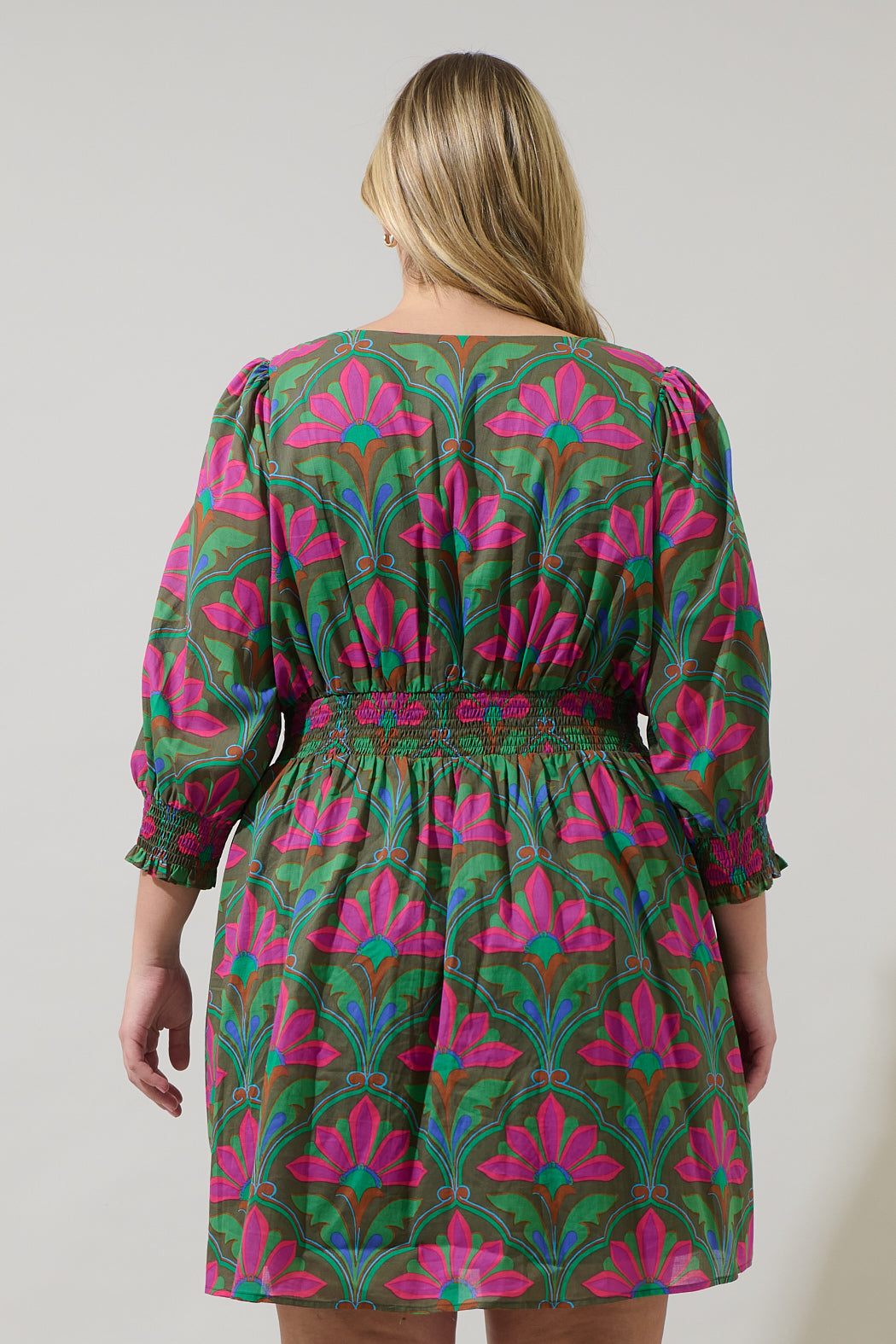 Evanna Floral Yolis Smocked Mini Dress Curve