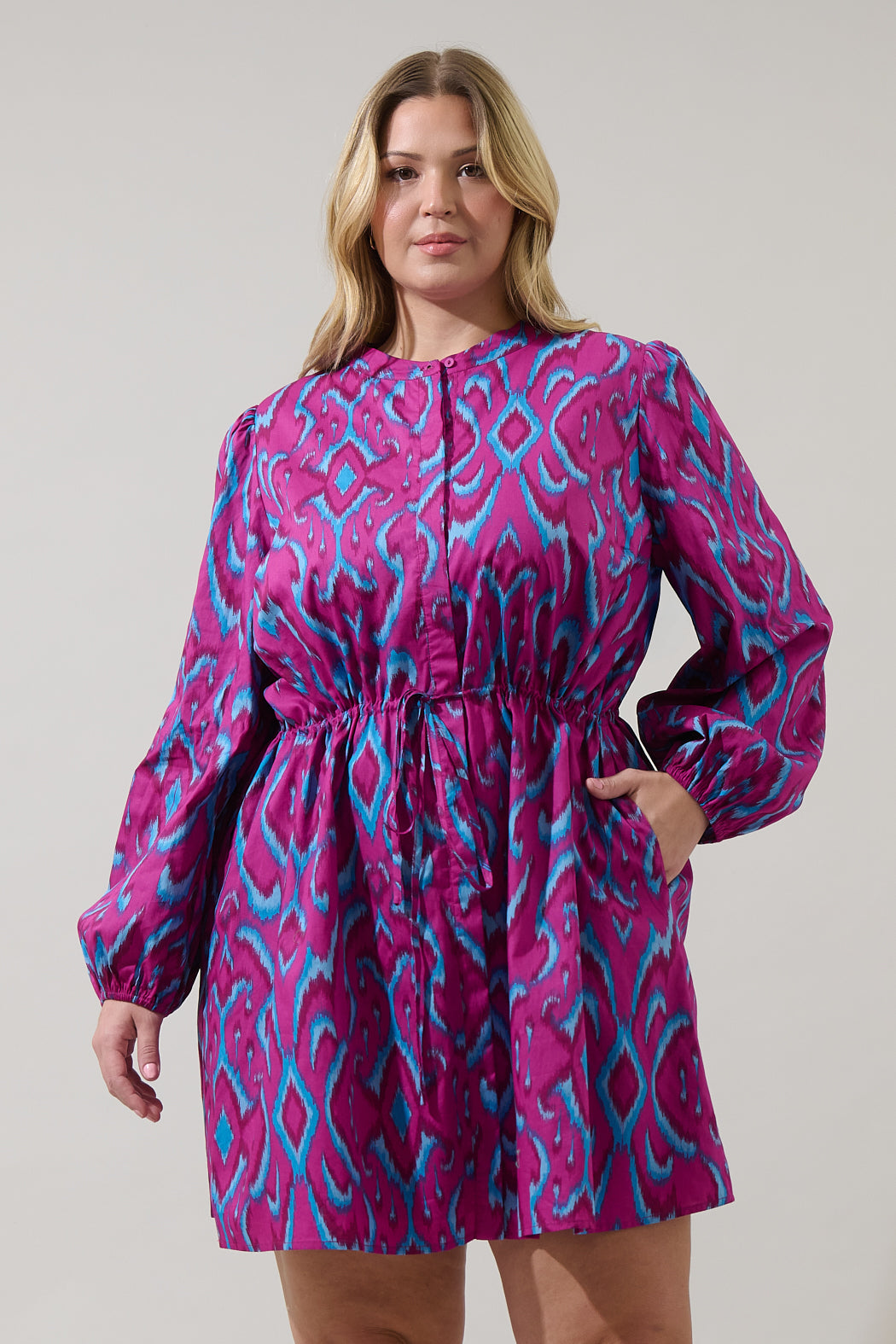Ivani Abstract Luzma Drawstring Mini Dress Curve