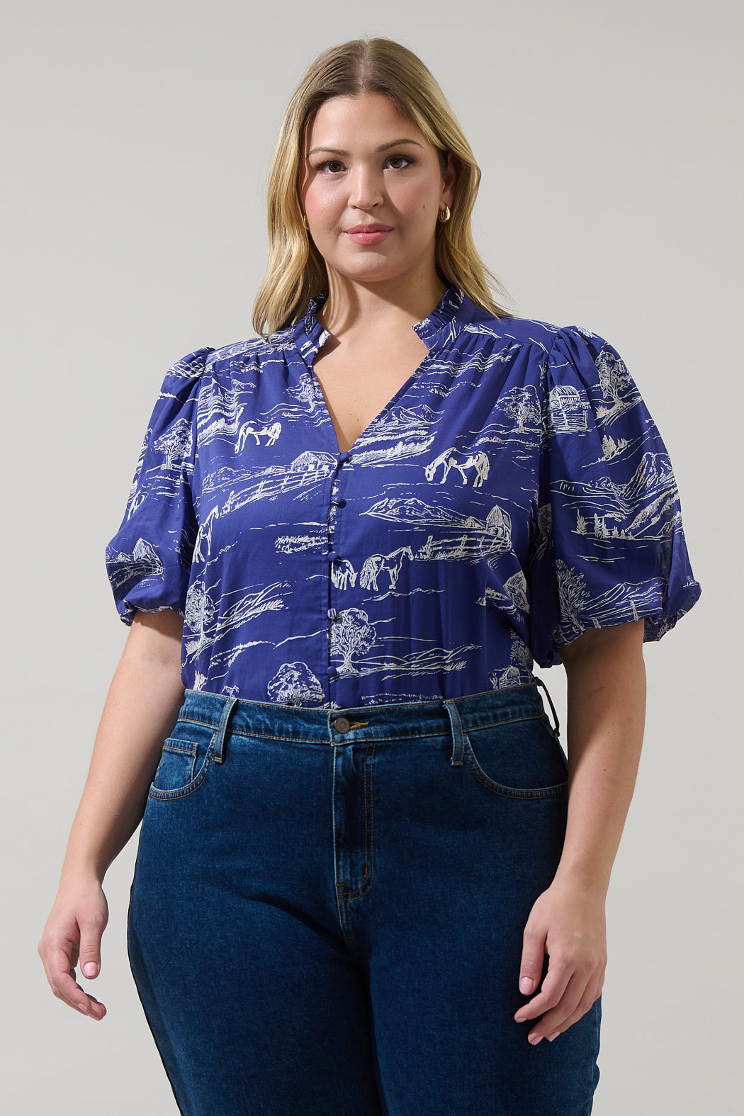 Avon Town Idara Button Down Top Curve