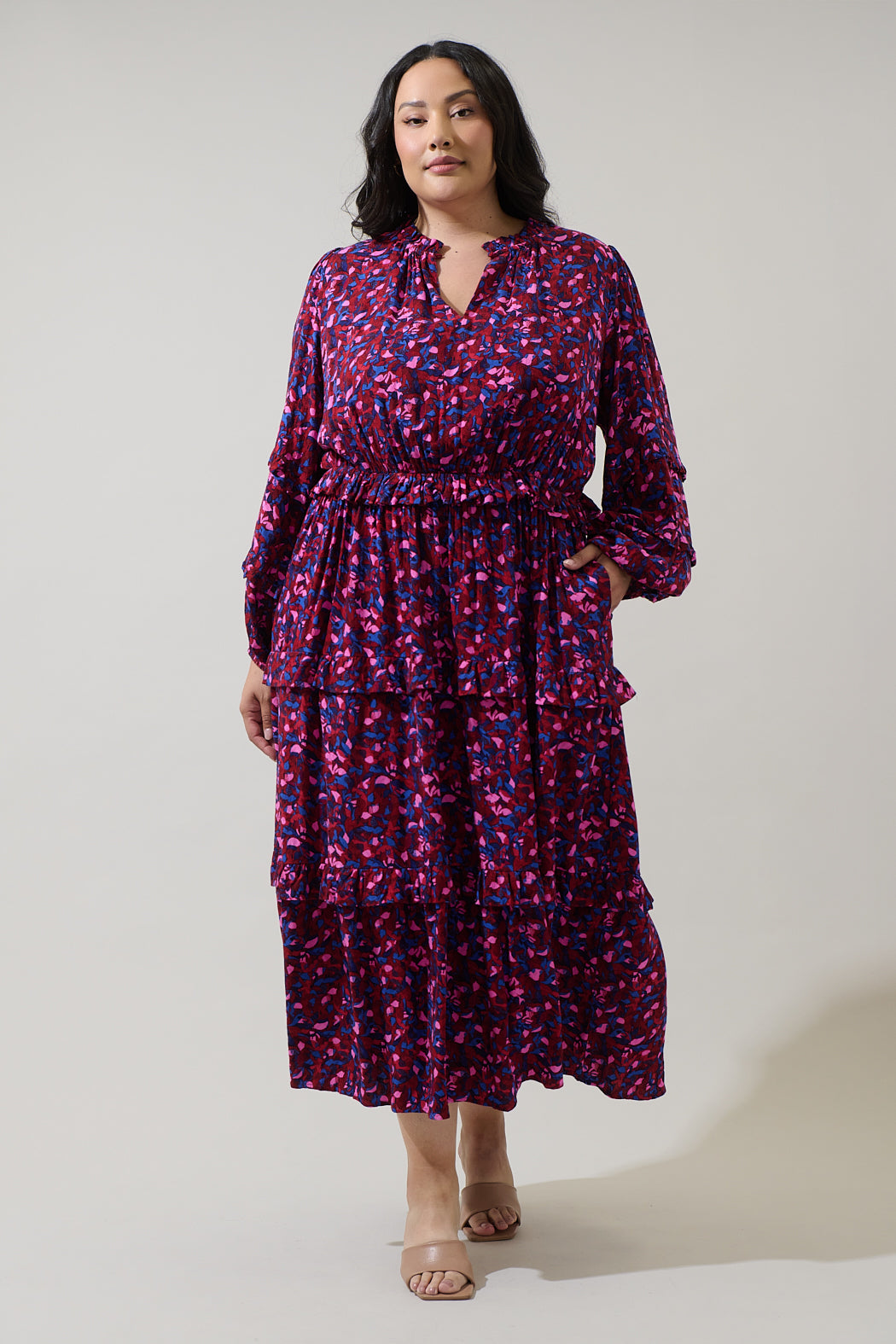 Turma Abstract Iveny Tiered Maxi Dress Curve