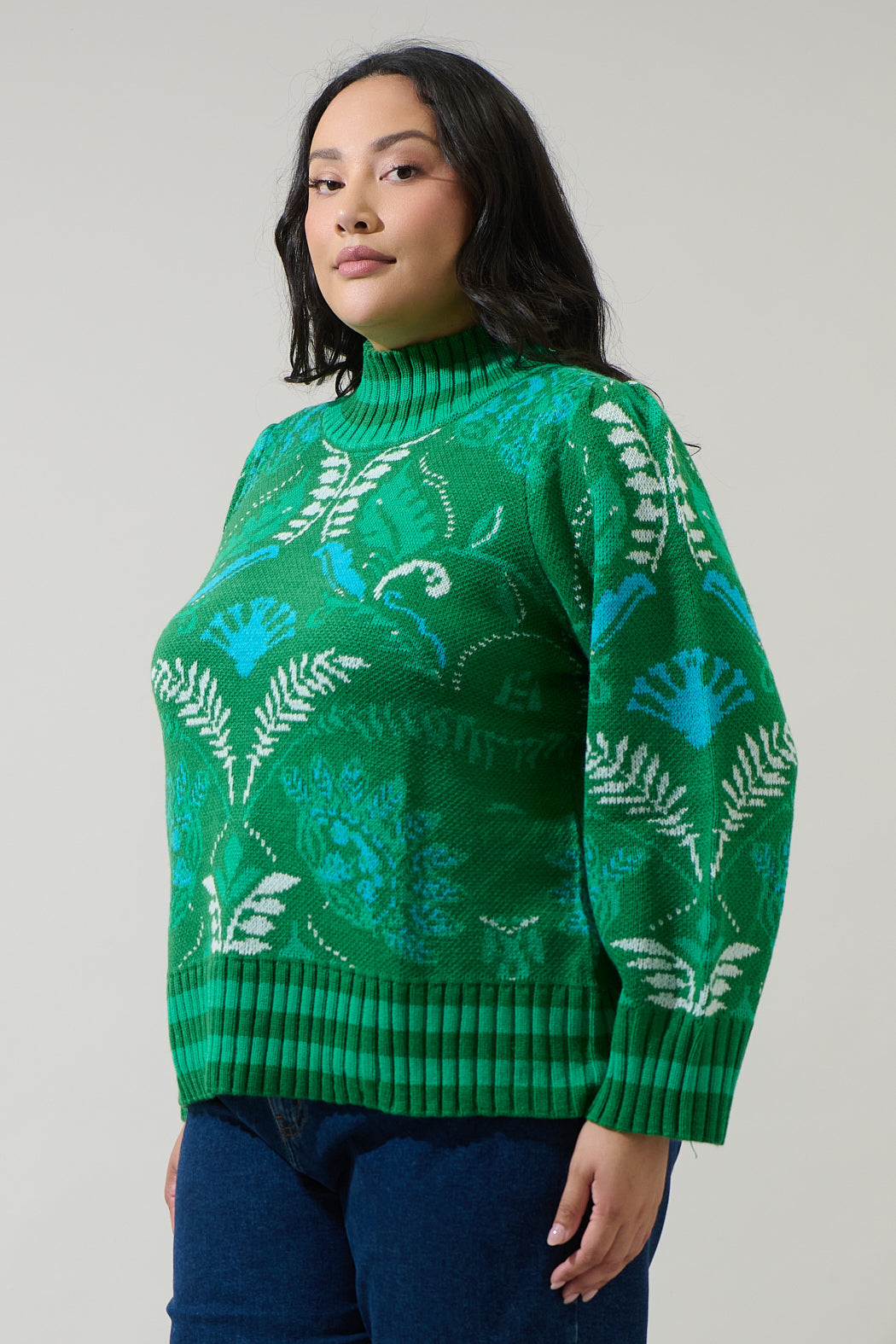 Verda Mock Neck Sweater Curve