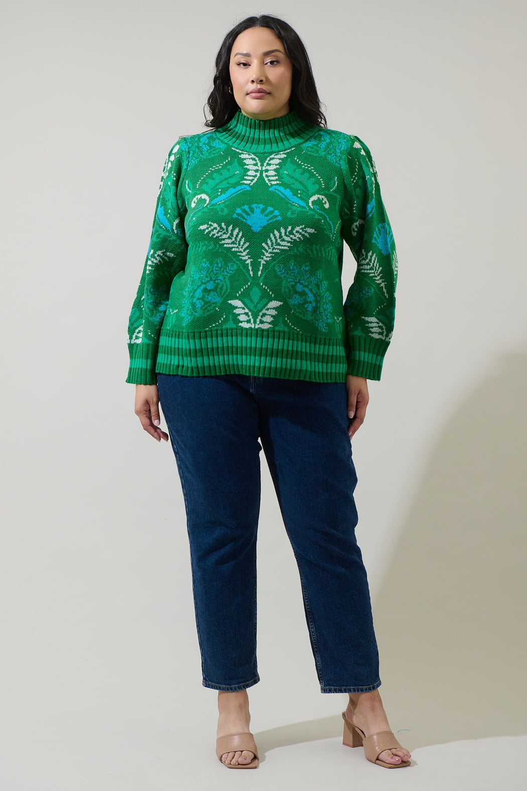Verda Mock Neck Sweater Curve