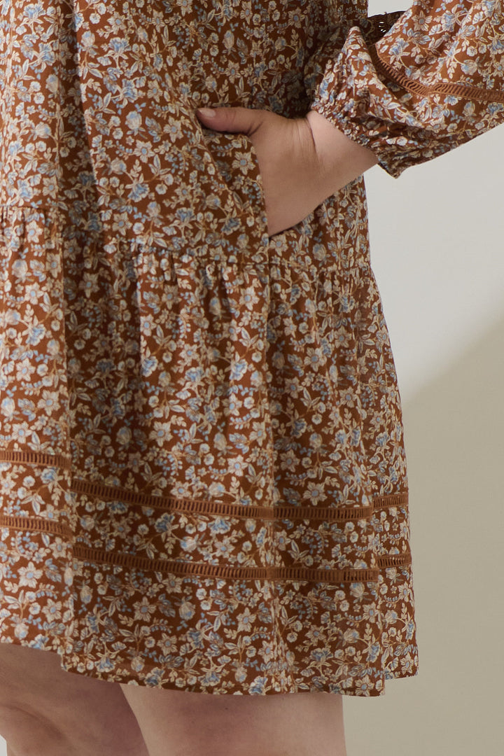 Ramsey Ditsy Ivonna Shift Mini Dress Curve