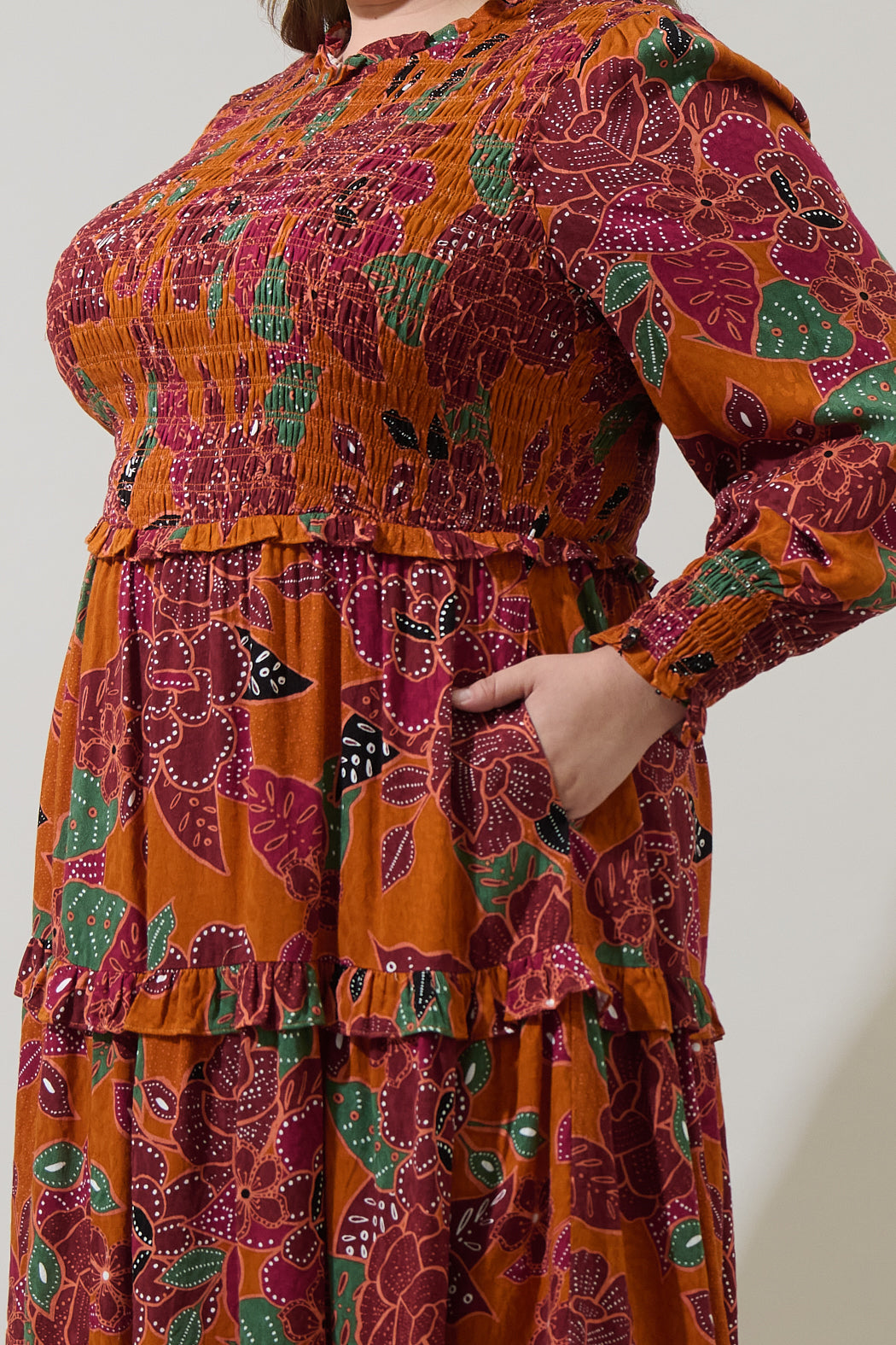 Marven Floral Seldy Smocked Midi Dress Curve