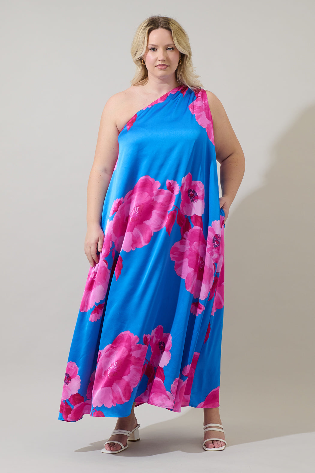 Glena Floral Pleated Maxi Dress Curve