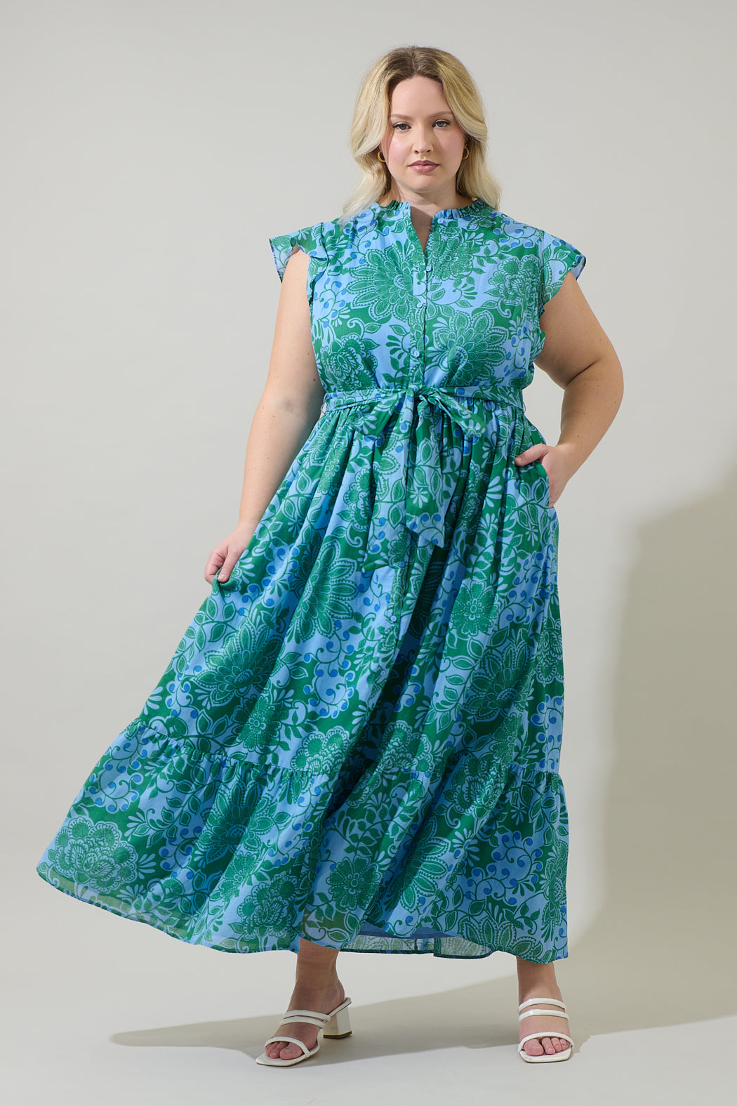 Tressa Floral Riah Button Down Maxi Dress Curve