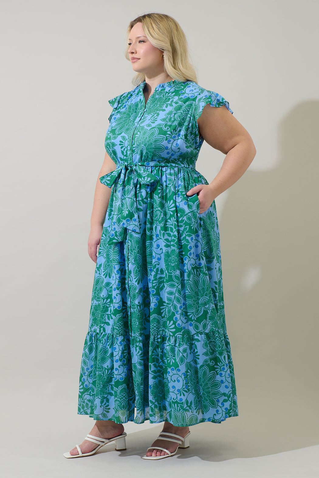 Tressa Floral Riah Button Down Maxi Dress Curve