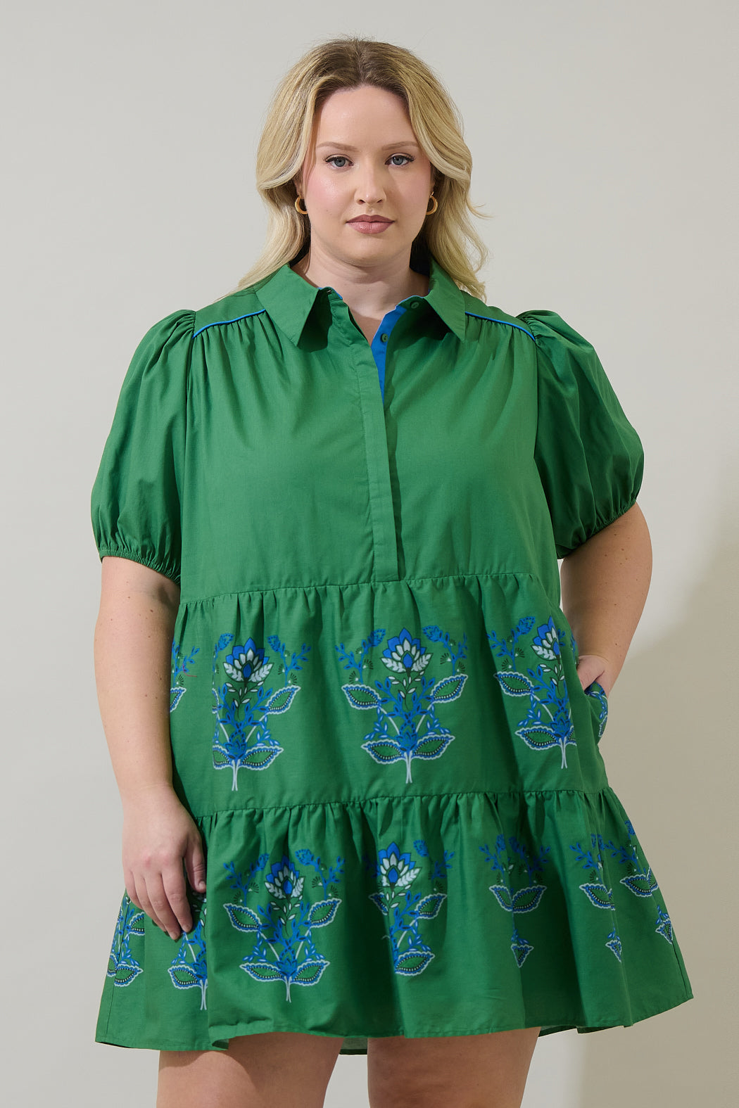 Meridy Floral Burie Tiered Mini Dress Curve