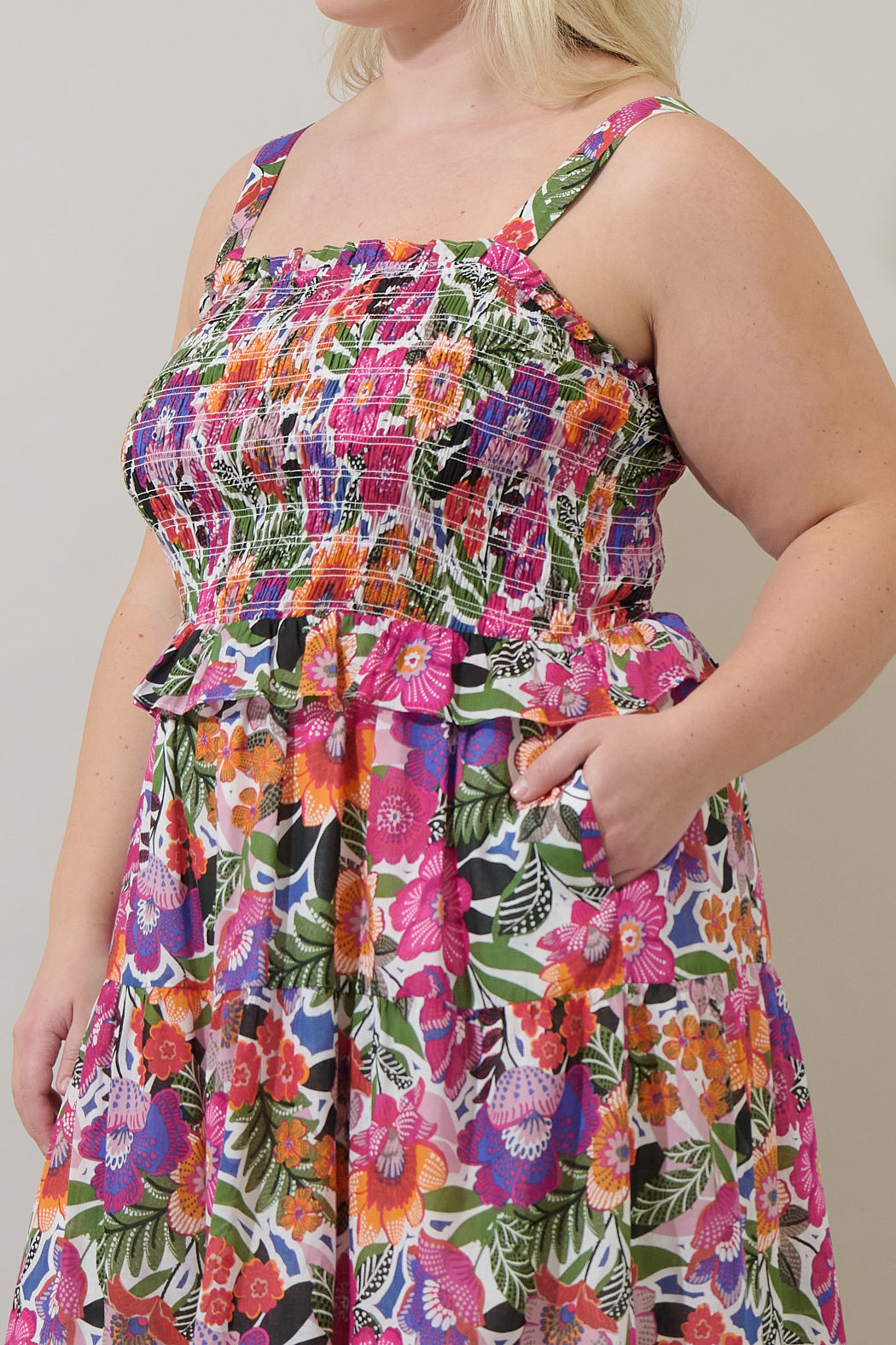 Rendal Floral Lindsy Smocked Maxi Dress Curve