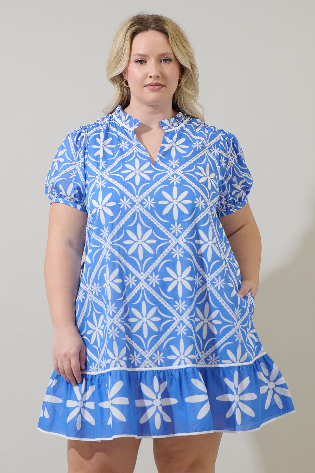 Alexie Floral Susi Shift Mini Dress Curve