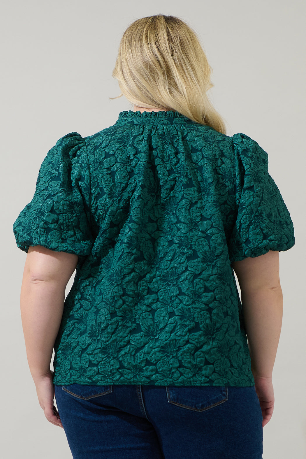 Arielle Jacquard Split Neck Top Curve