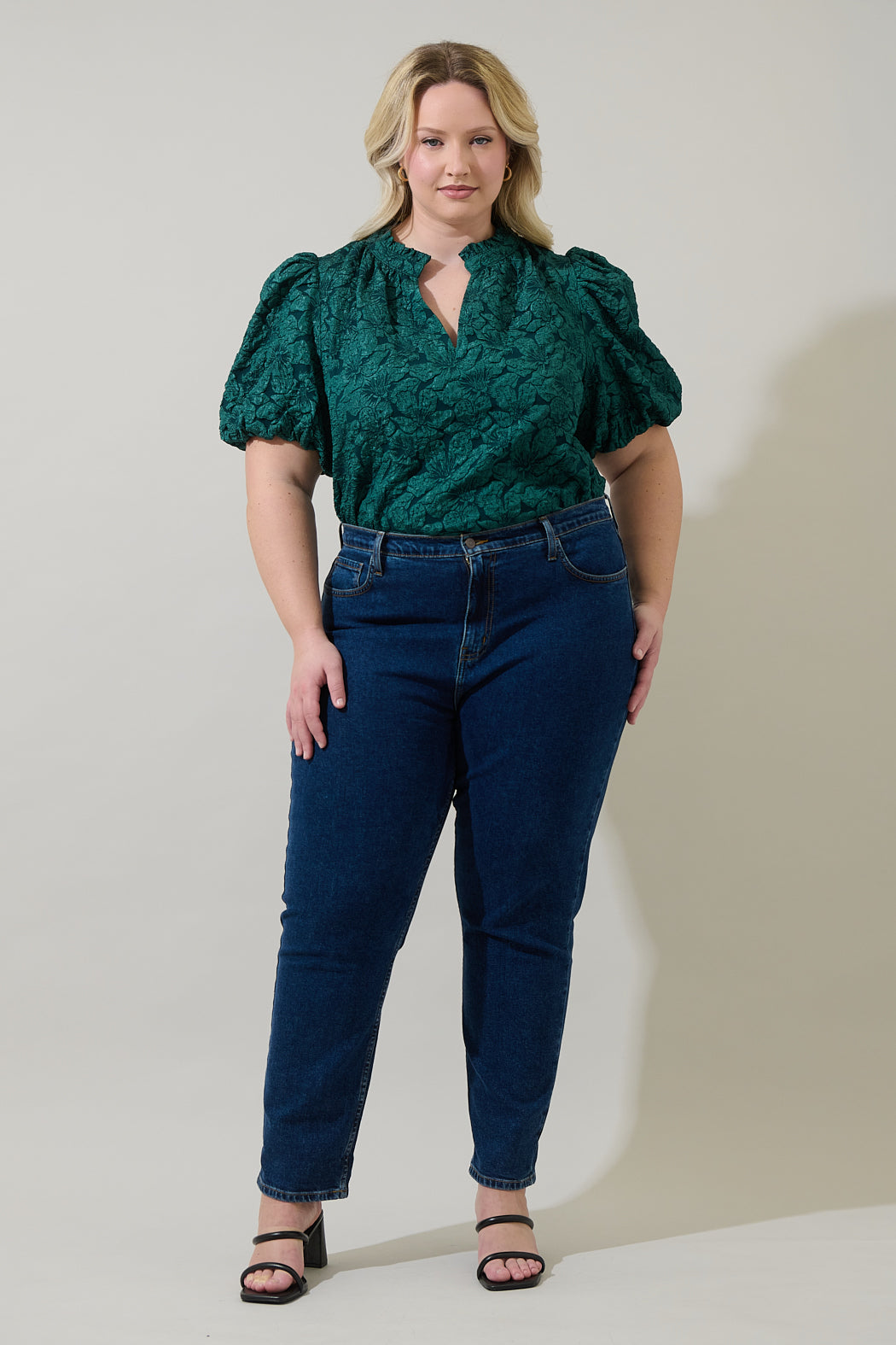 Arielle Jacquard Split Neck Top Curve
