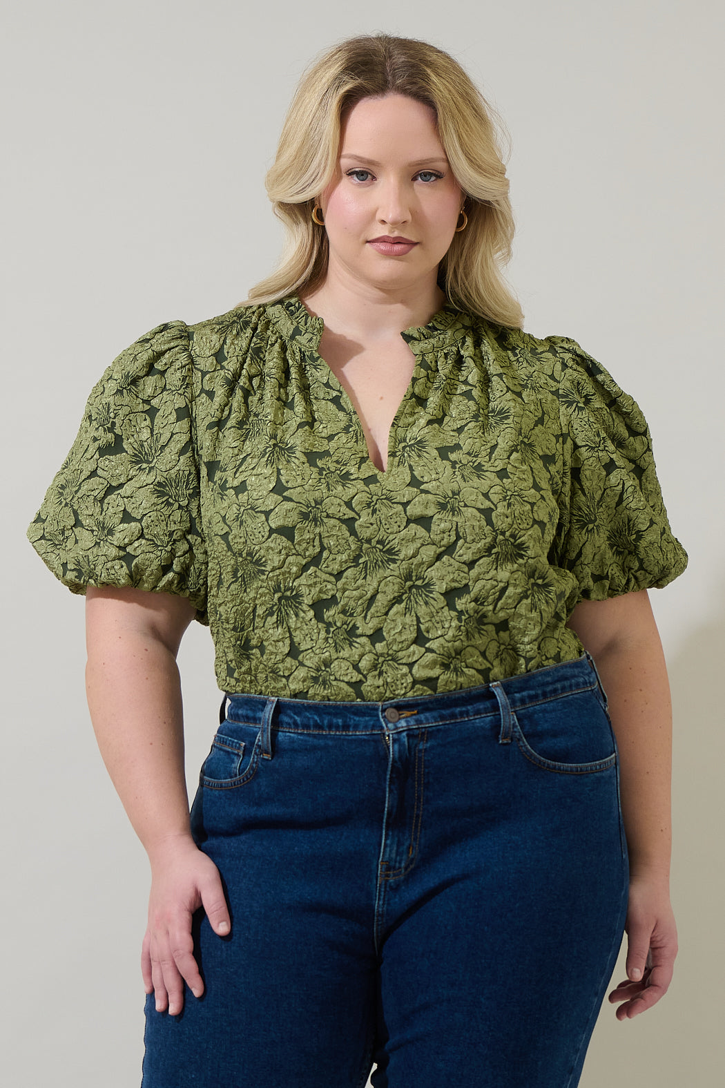 Arielle Jacquard Split Neck Top Curve