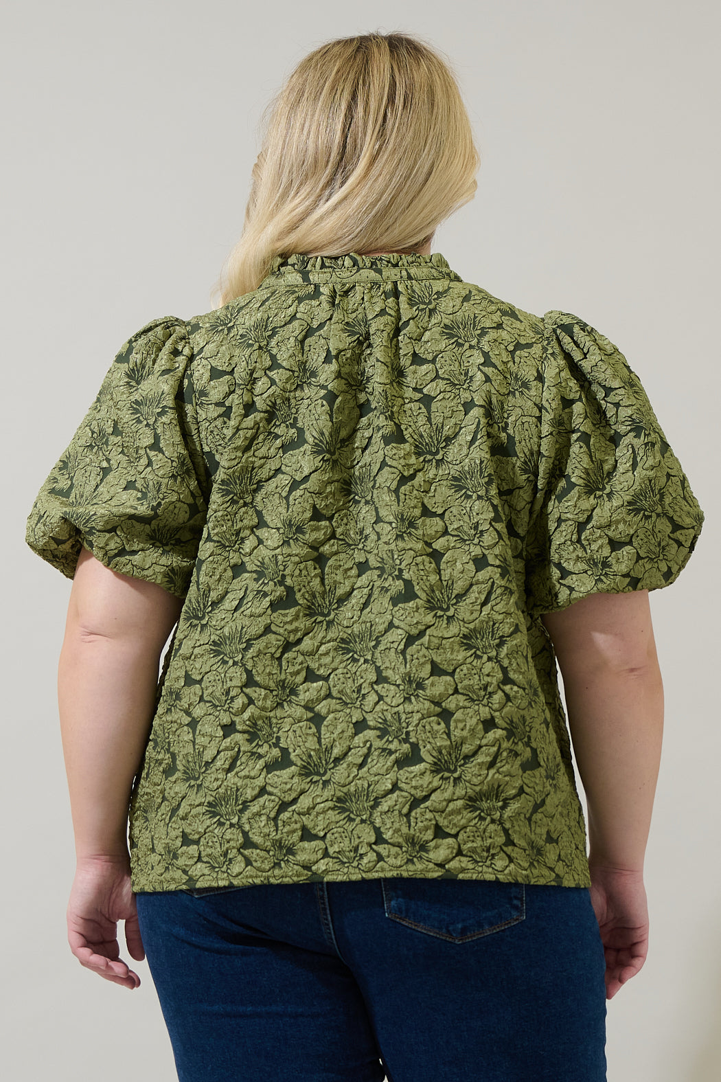 Arielle Jacquard Split Neck Top Curve