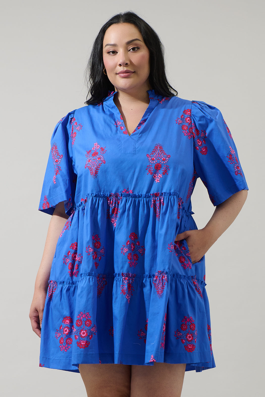 Shayna Floral Dixie Split Neck Shift Dress Curve