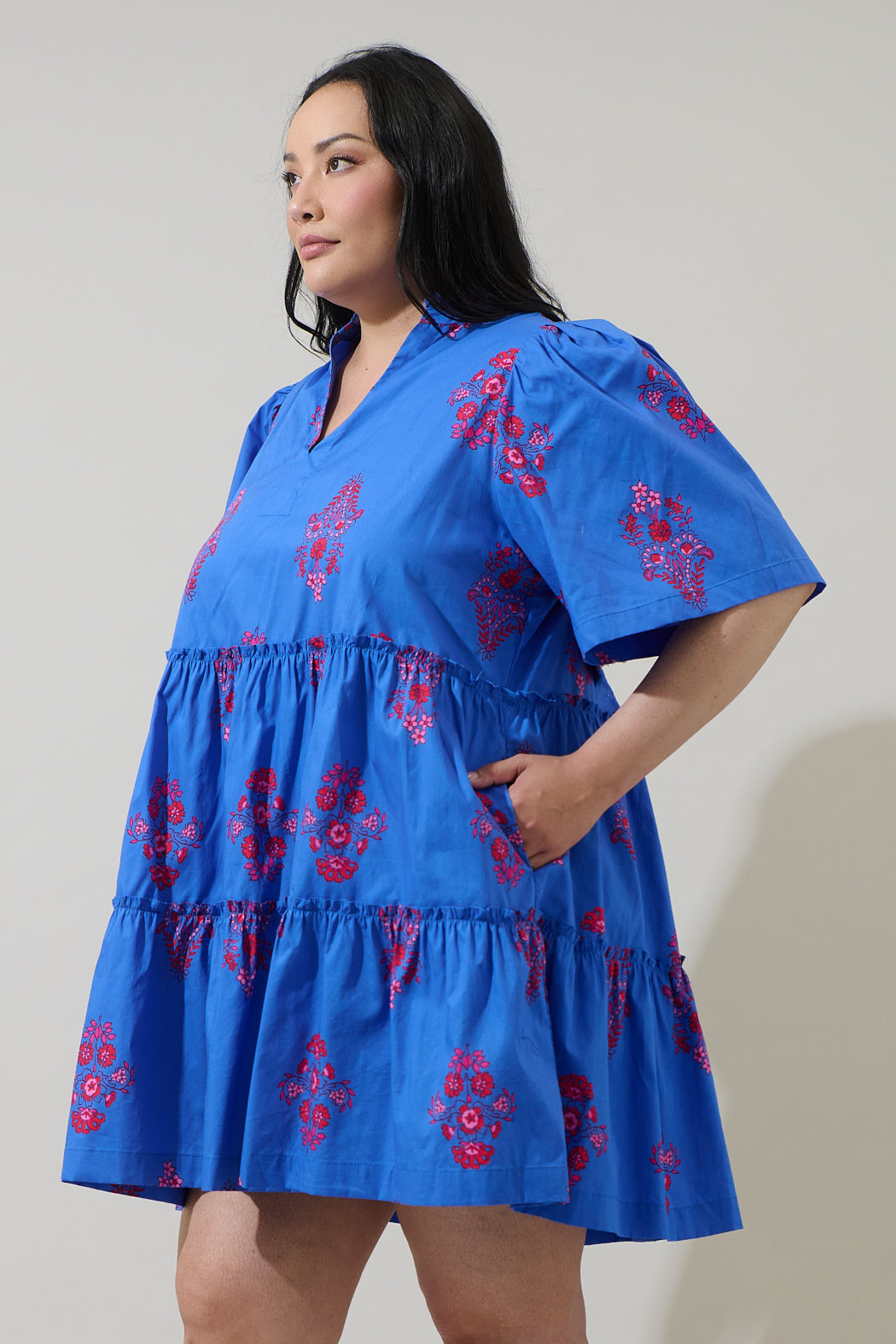 Shayna Floral Dixie Split Neck Shift Dress Curve