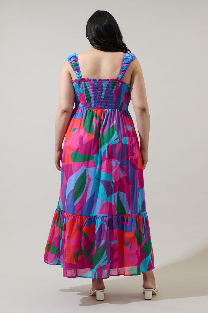 Vemmy Abstract Tayla Smocked Maxi Dress Curve
