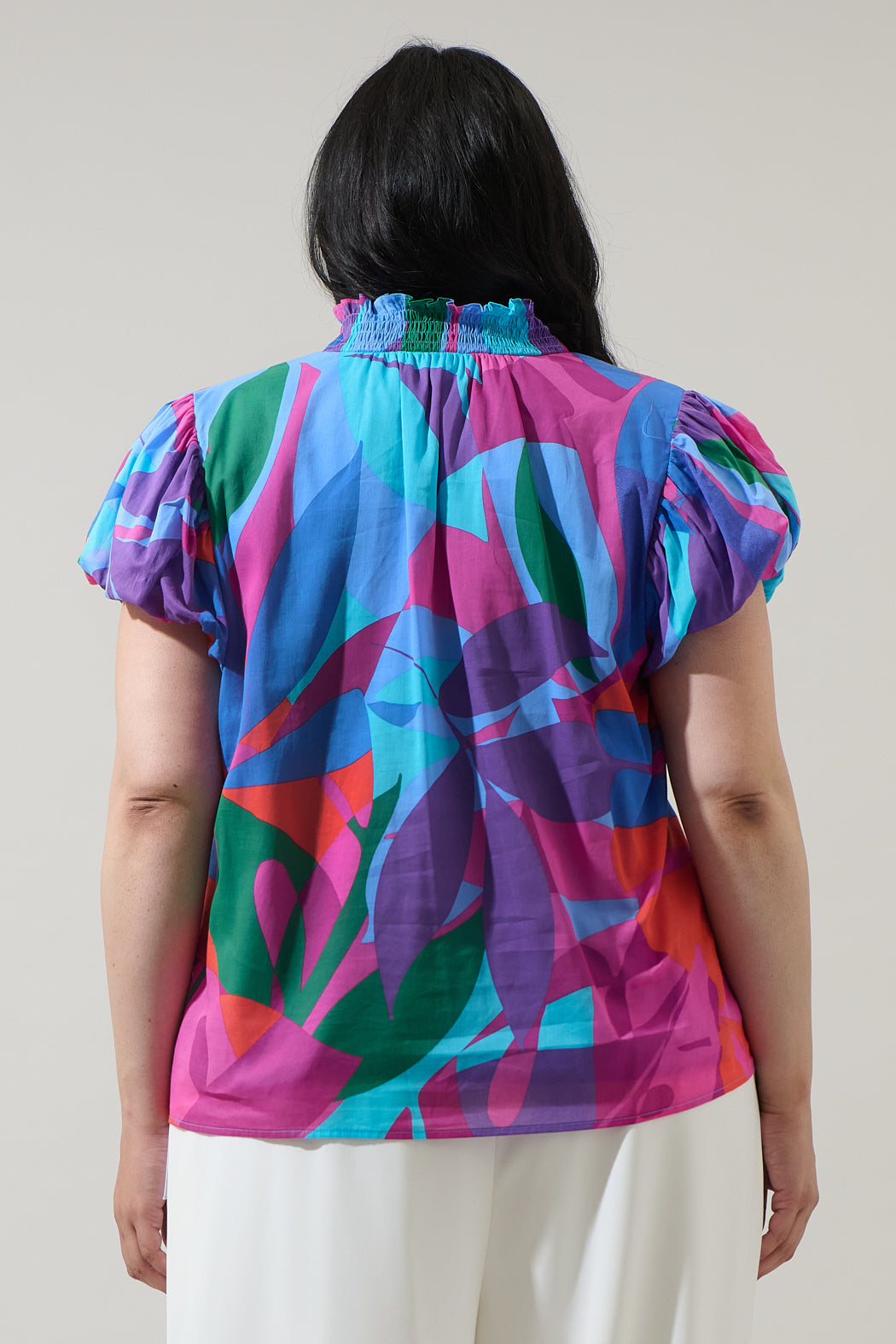 Vemmy Abstract Poly Smocked Top Curve