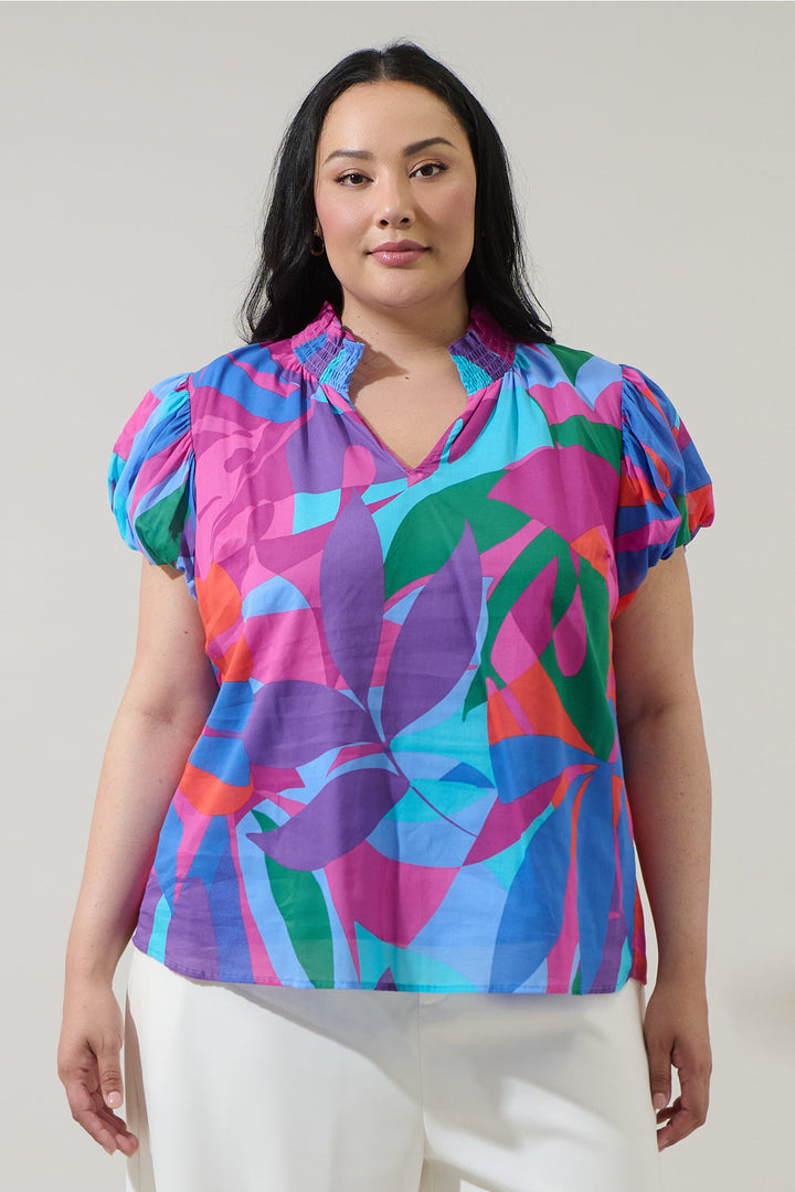 Vemmy Abstract Poly Smocked Top Curve