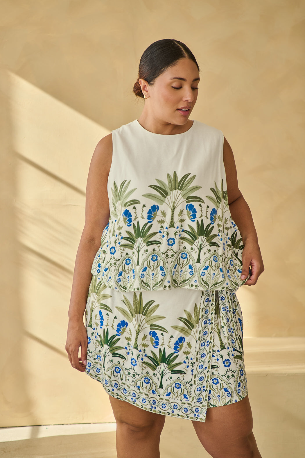 Senara Floral Lisha Sleeveless Tank Top Curve